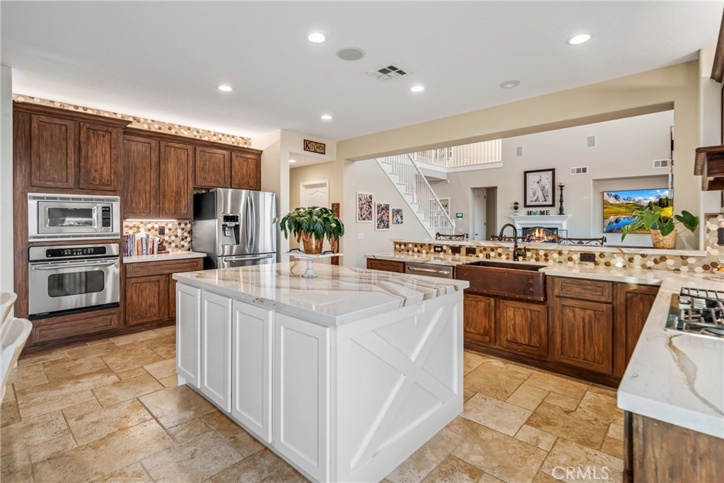 3835 Paddock Way