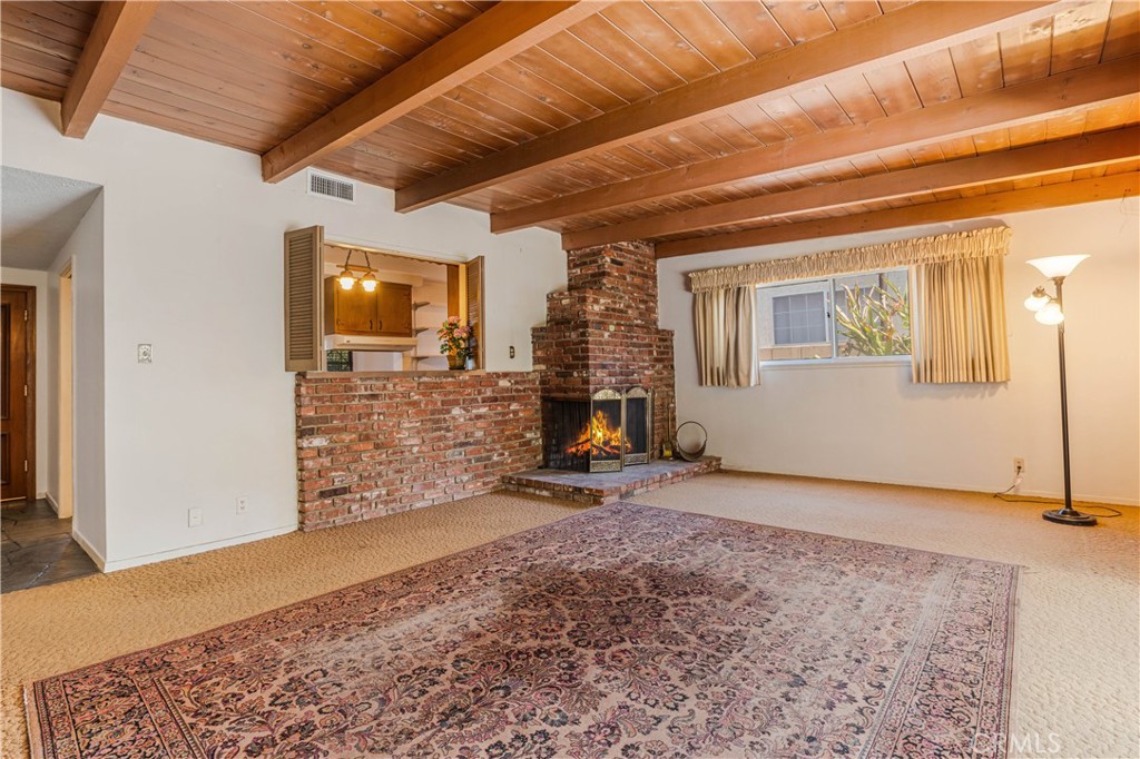 10024 Norwich Avenue