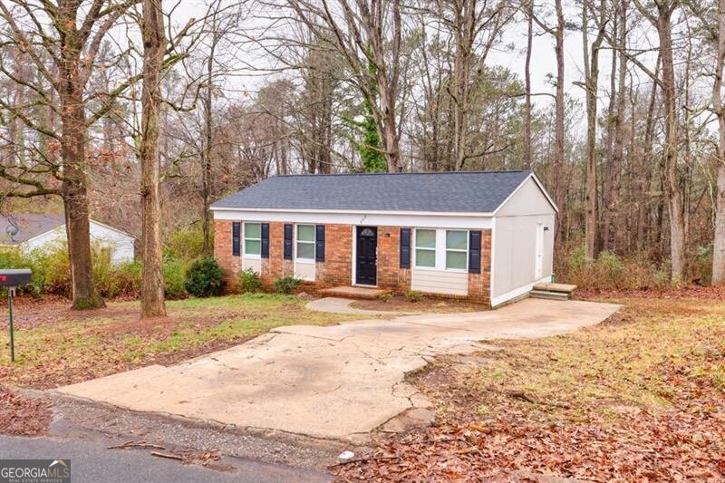 303 Martin Circle