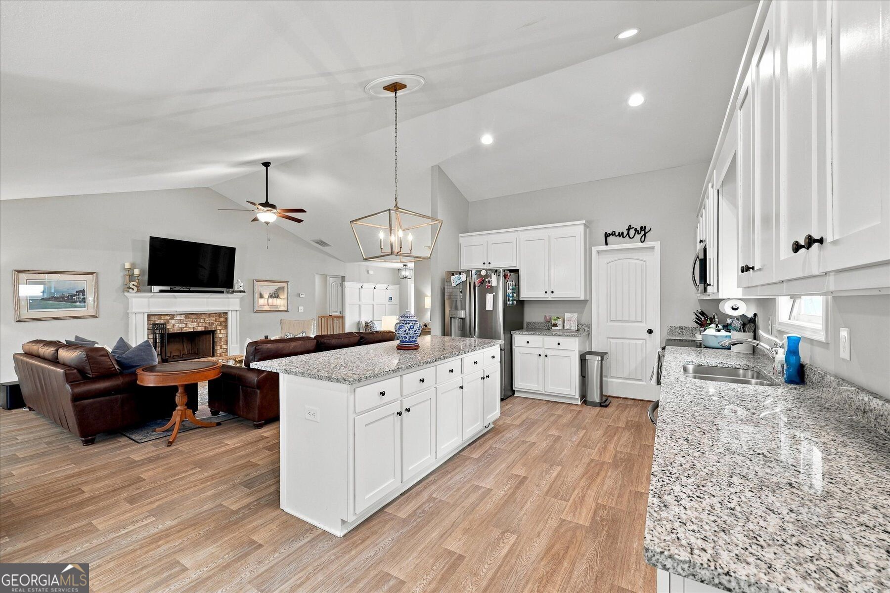 276 Kinsley Way