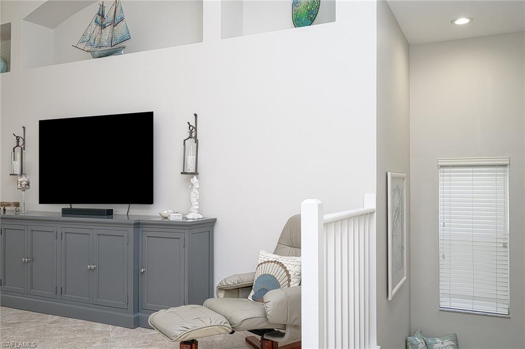 7701 Gardner DR Unit: 7-201