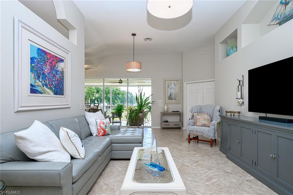 7701 Gardner DR Unit: 7-201