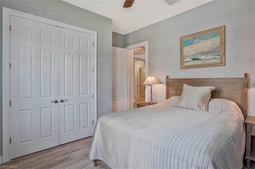 1422 Mockingbird DR, NAPLES