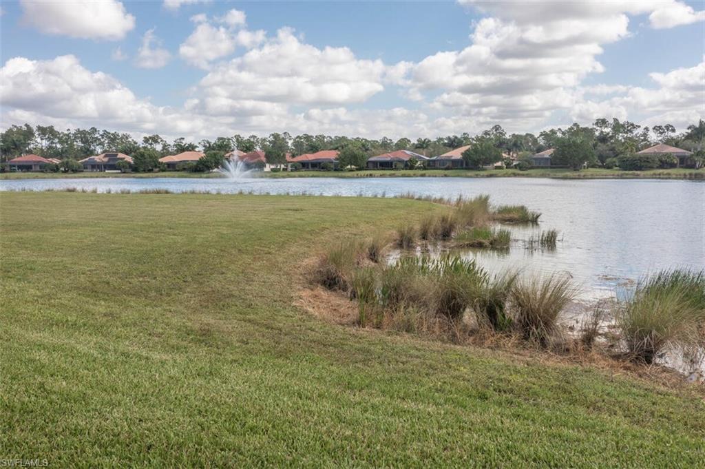 1422 Mockingbird DR, NAPLES