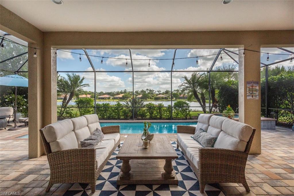 1422 Mockingbird DR, NAPLES