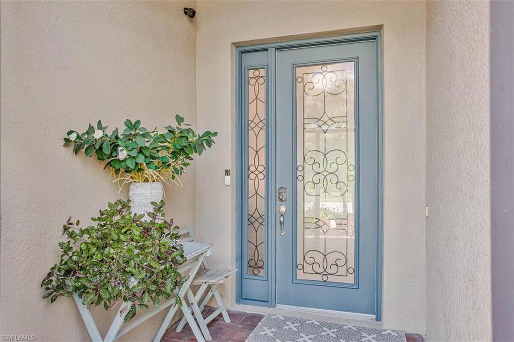 1422 Mockingbird DR, NAPLES