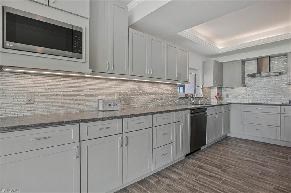 4031 Gulf Shore BLVD N # 6B