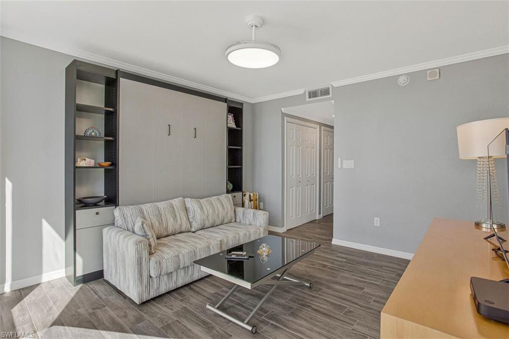 4031 Gulf Shore BLVD N # 6B