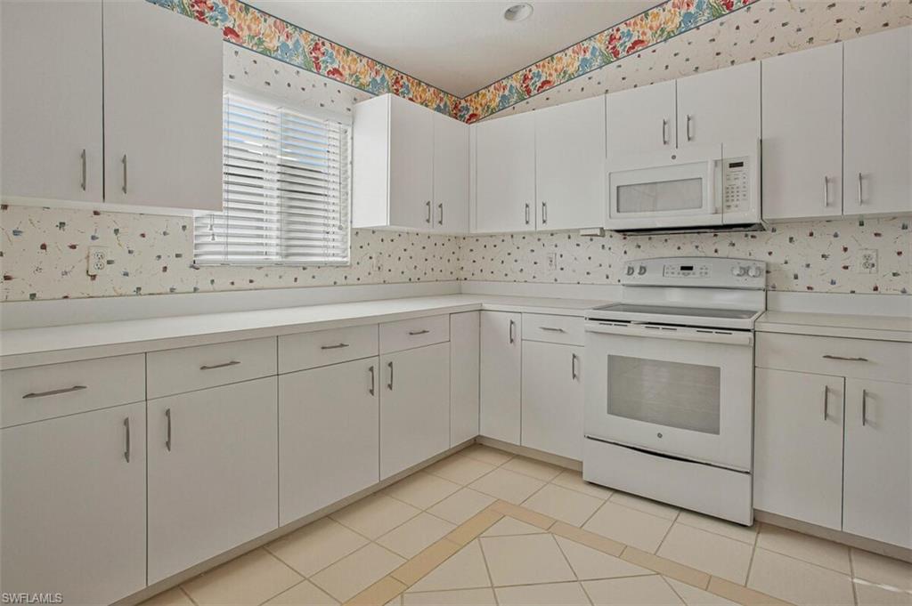 8496 Southbridge DR # 3