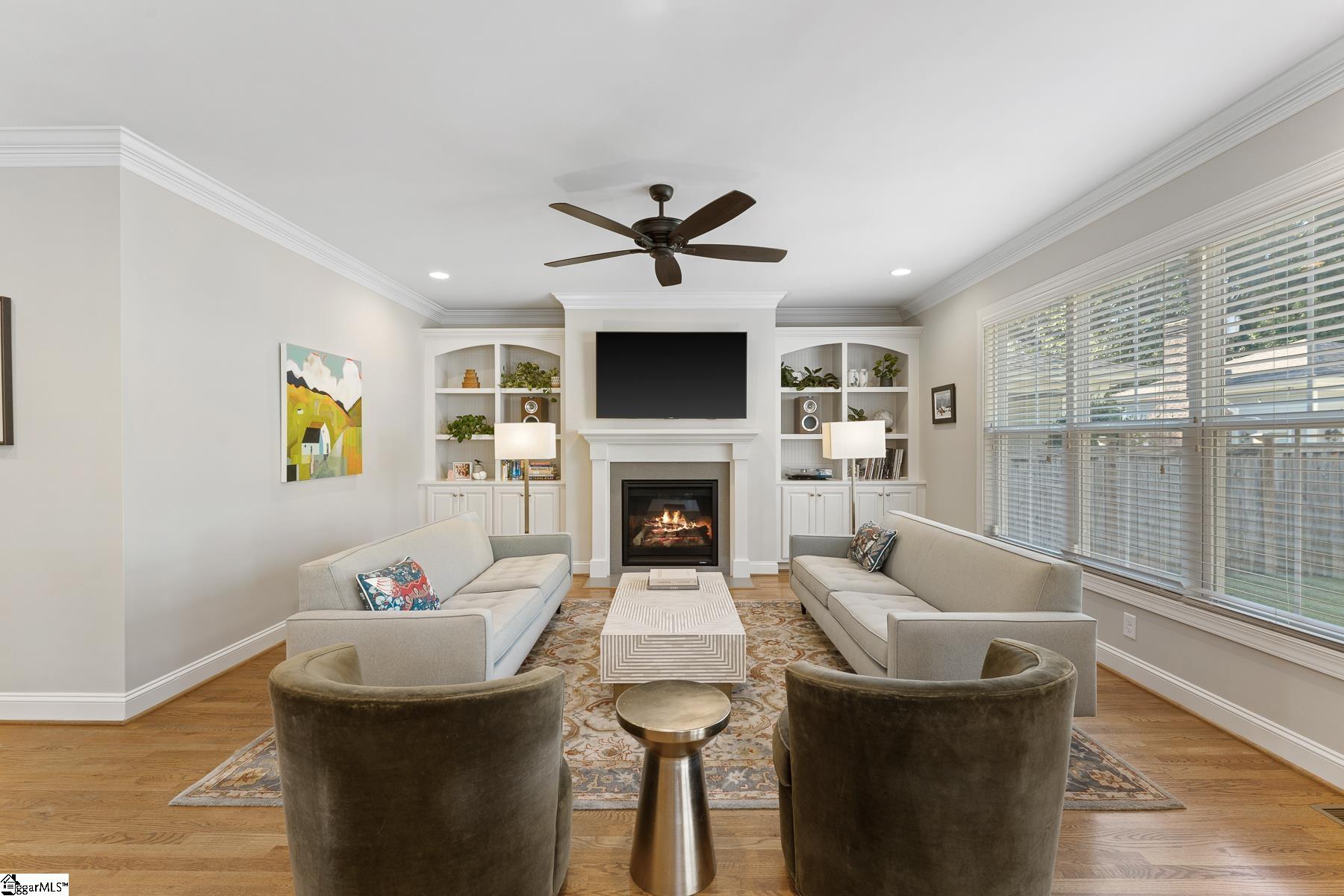 20 E Montclair Avenue