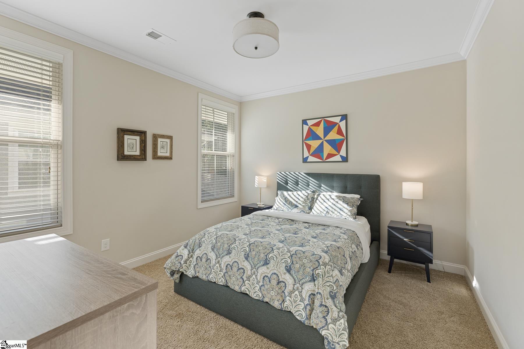 20 E Montclair Avenue