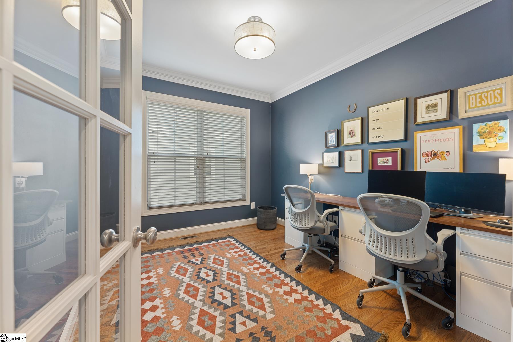 20 E Montclair Avenue