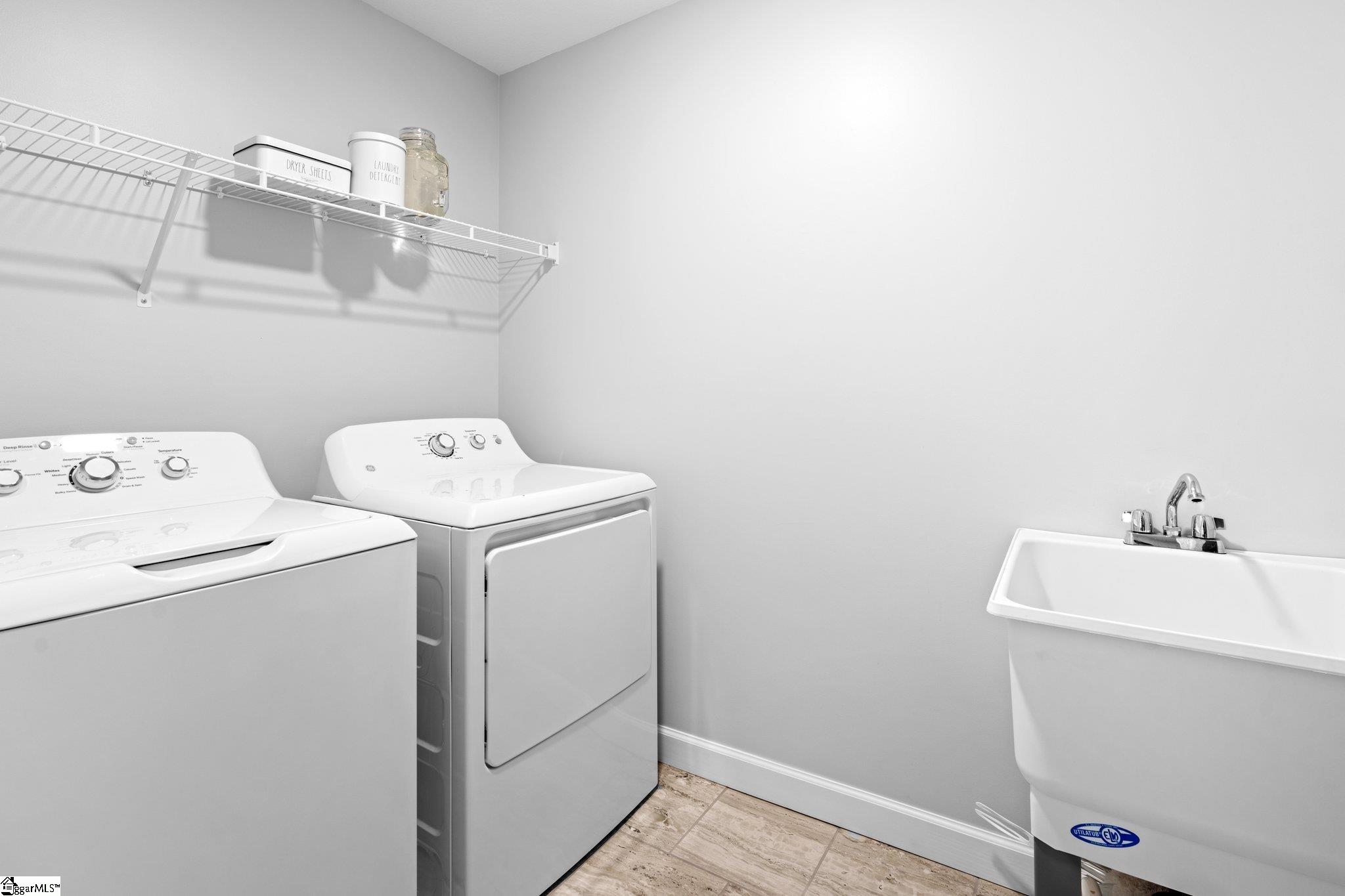 1558 Sandy Ford Road