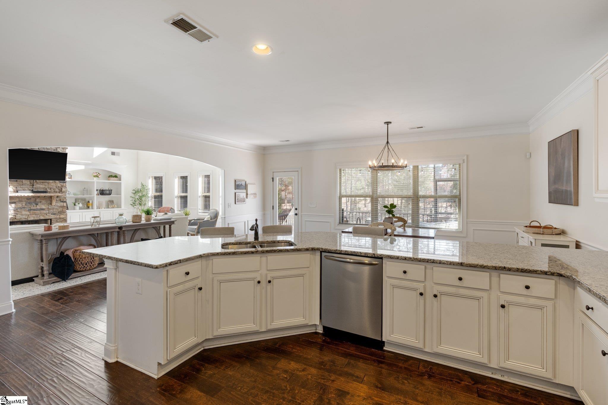 128 Ridgewater Court