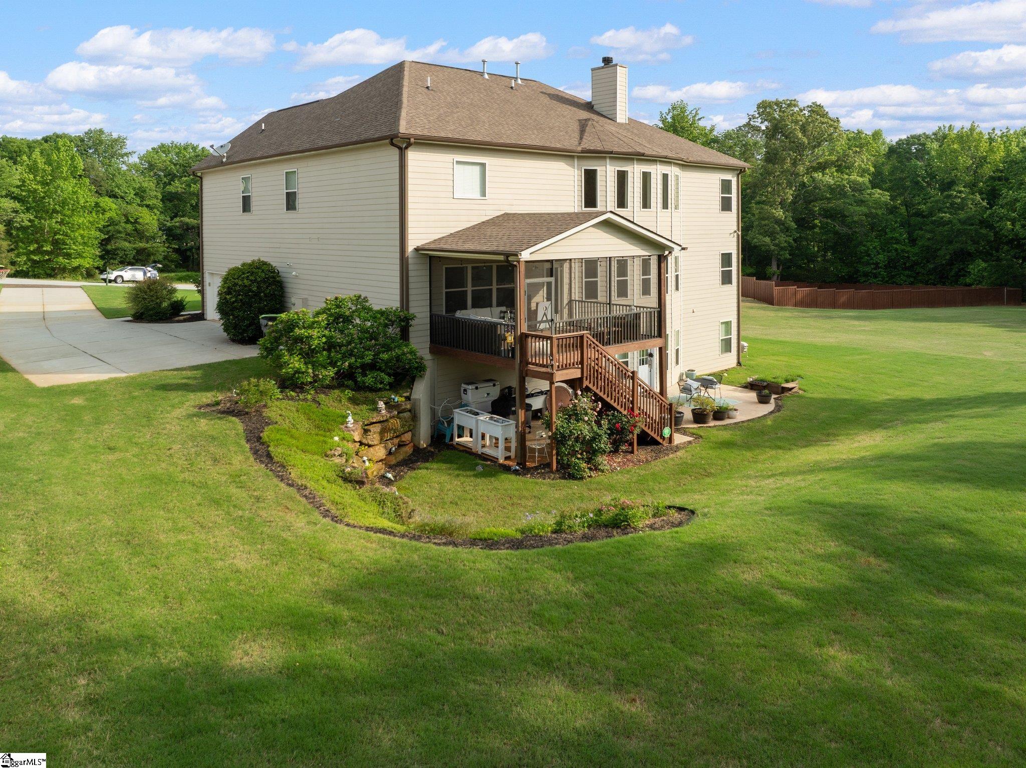 128 Ridgewater Court