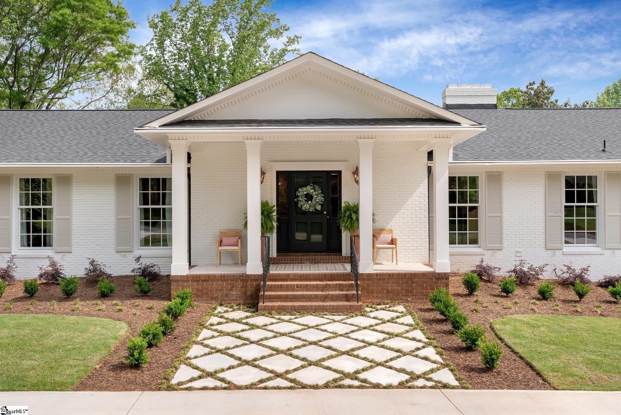 143 W Seven Oaks Drive