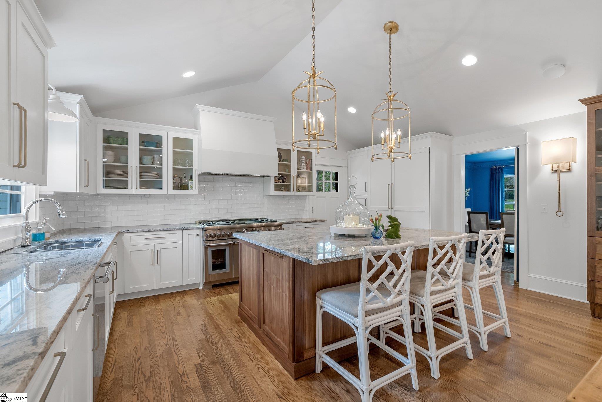 143 W Seven Oaks Drive