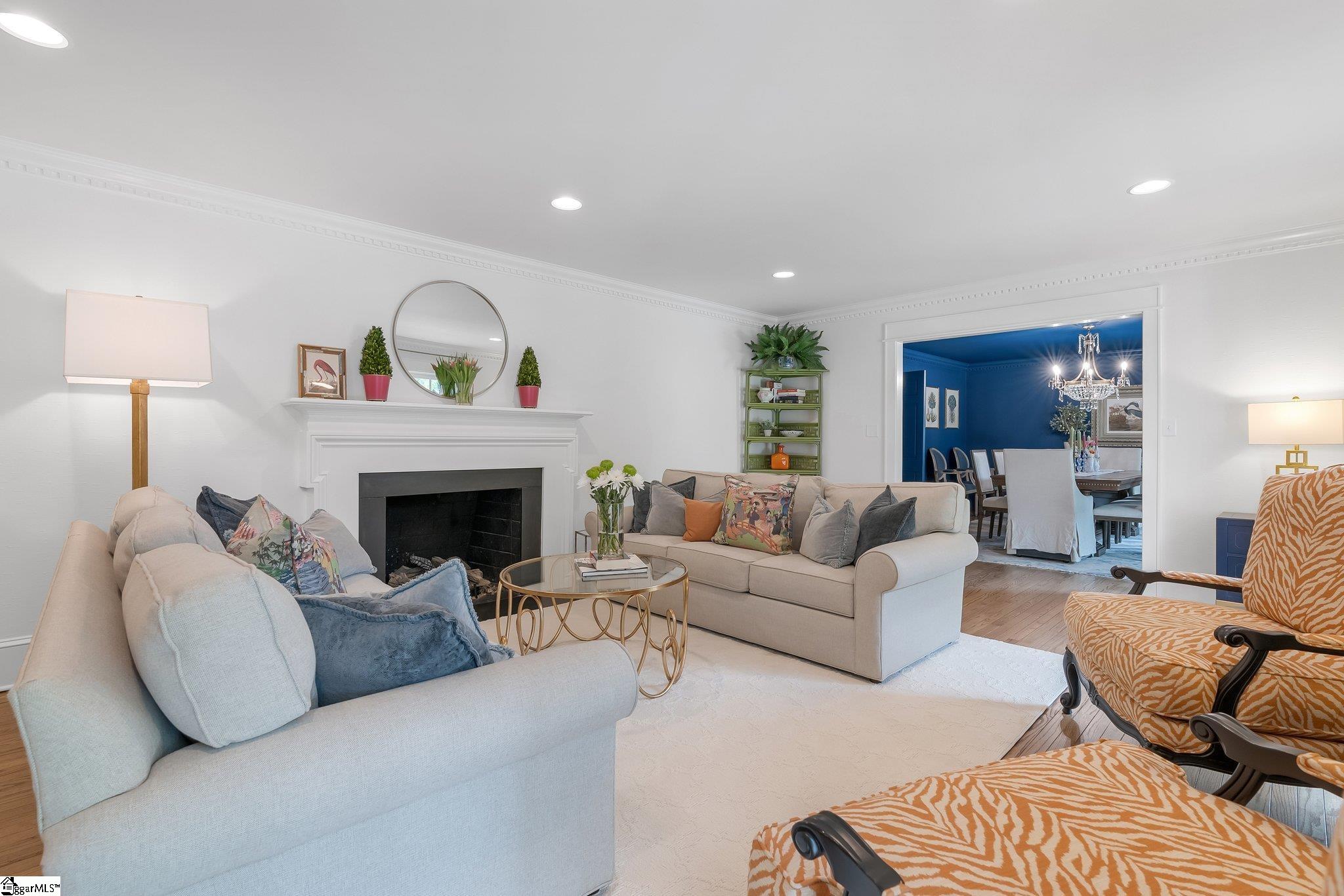 143 W Seven Oaks Drive