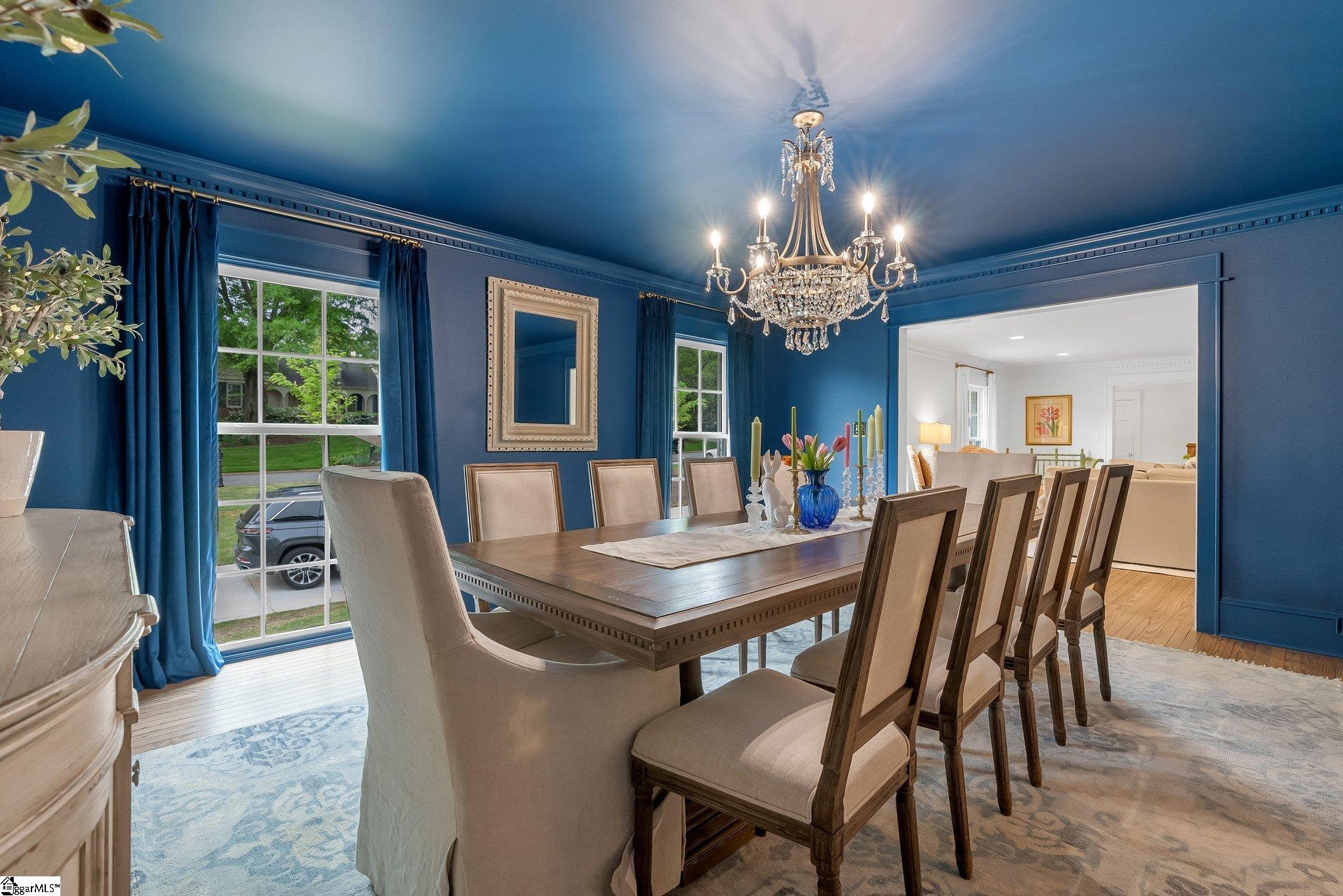 143 W Seven Oaks Drive