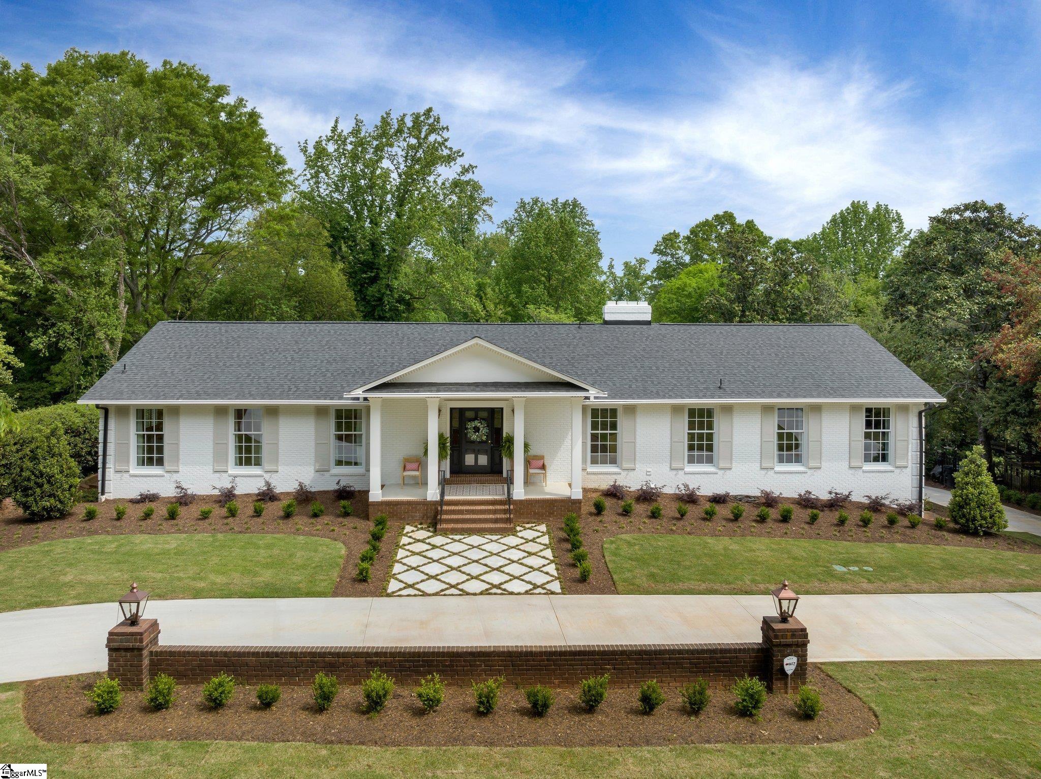 143 W Seven Oaks Drive