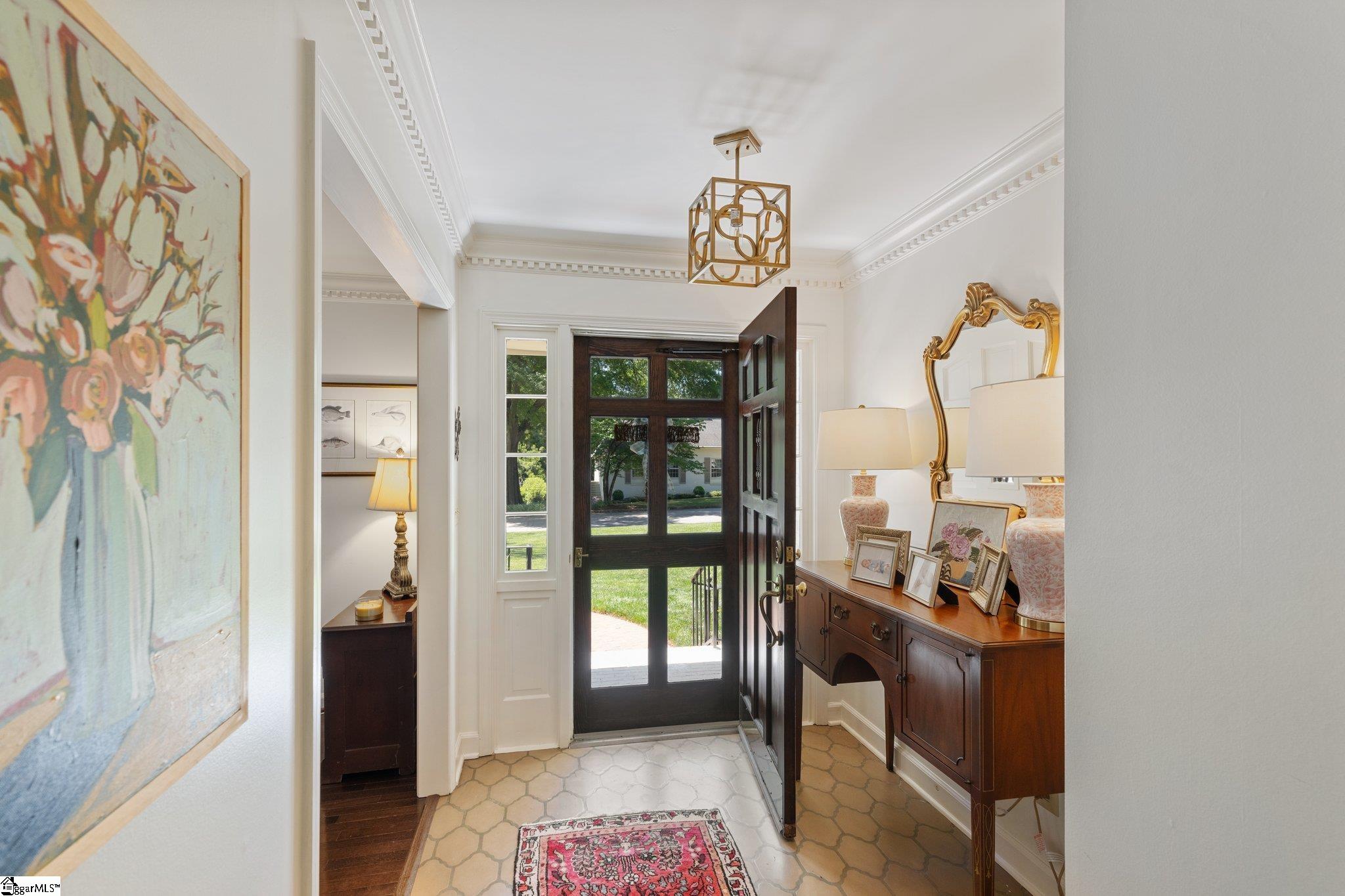 421 E Seven Oaks Drive