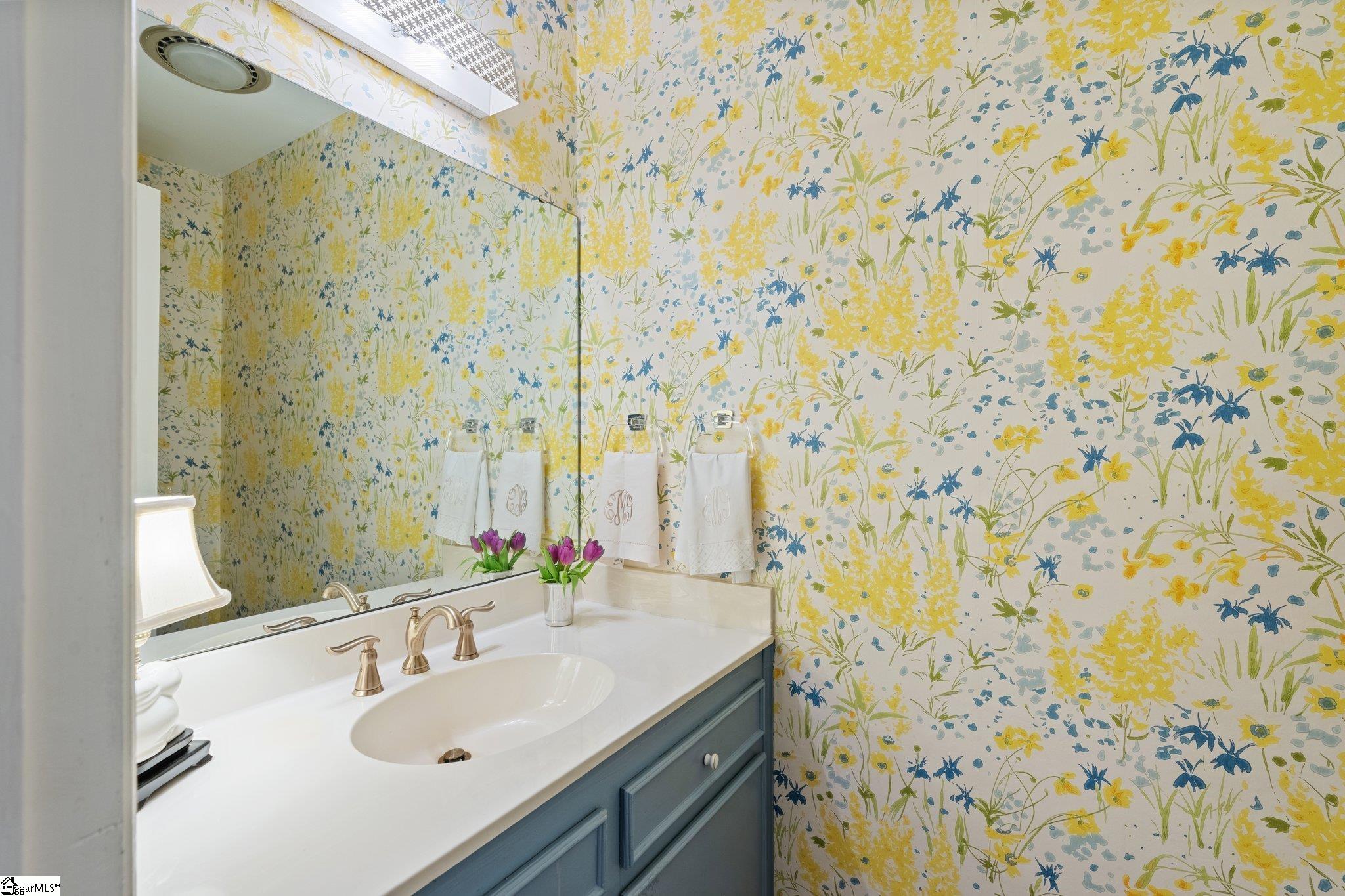 421 E Seven Oaks Drive