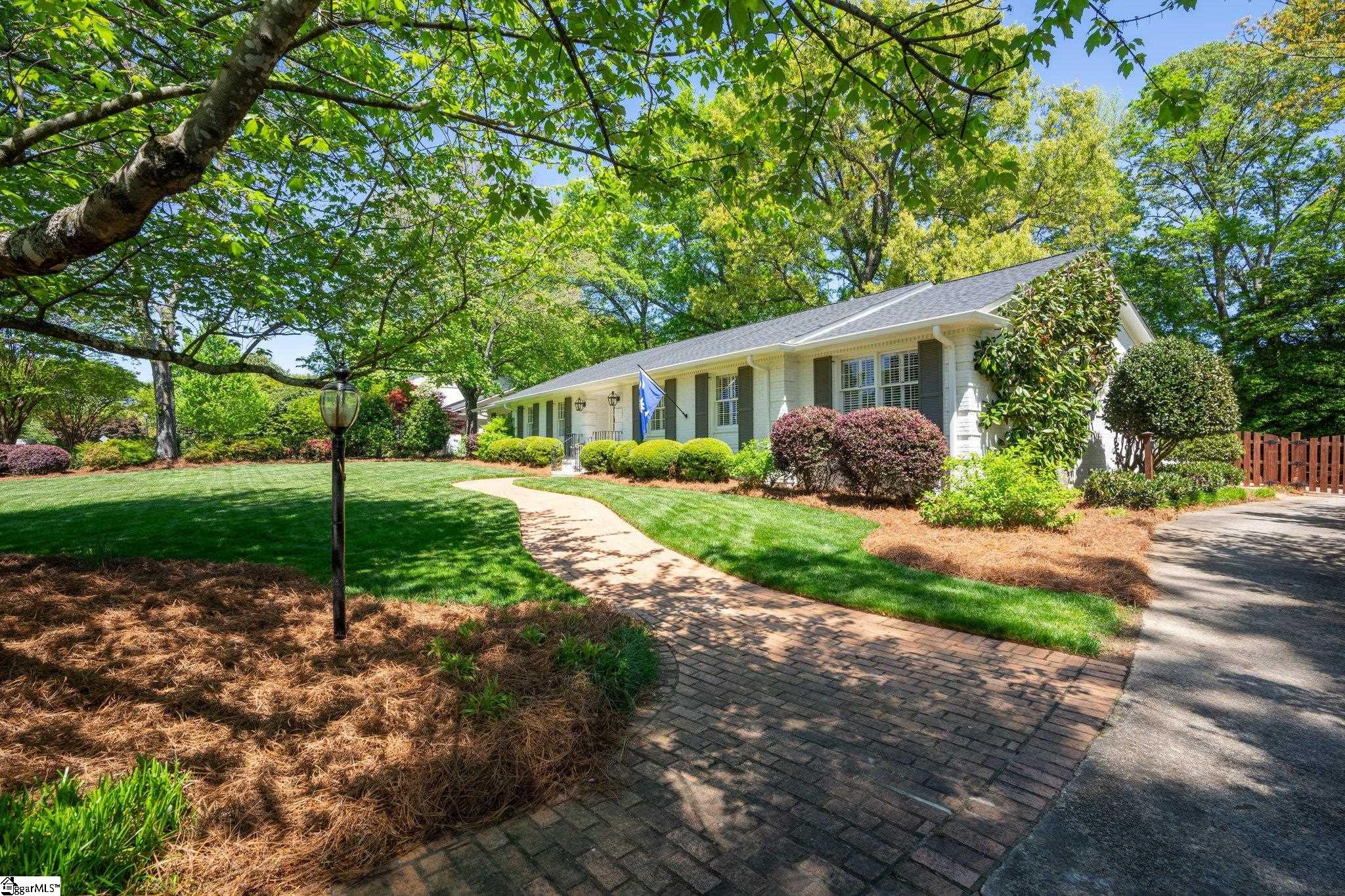 421 E Seven Oaks Drive