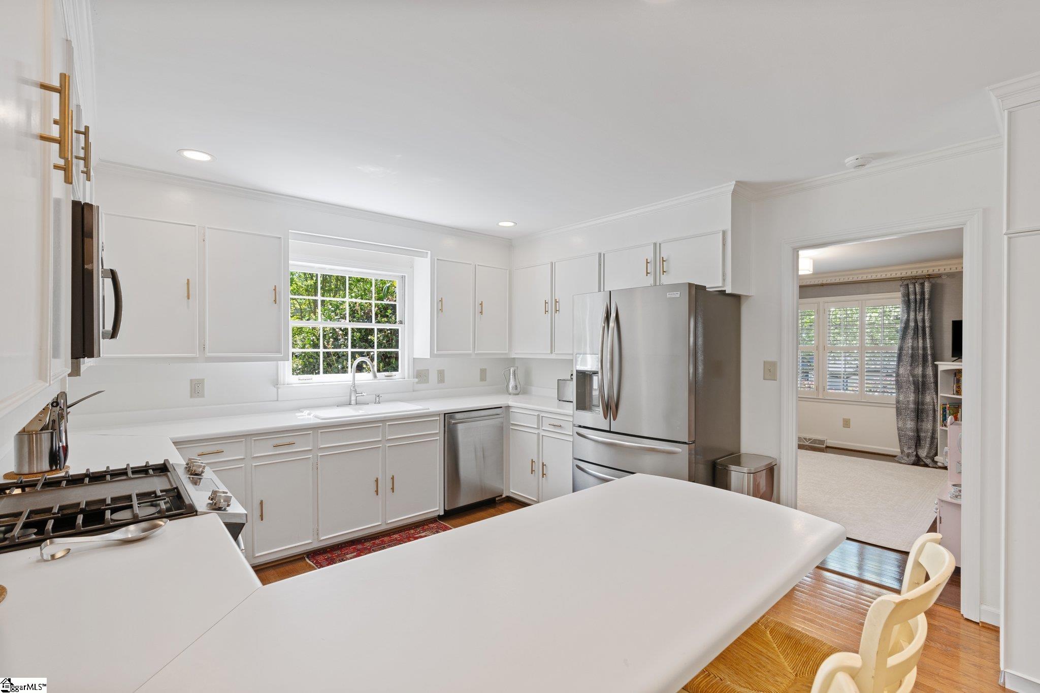 421 E Seven Oaks Drive