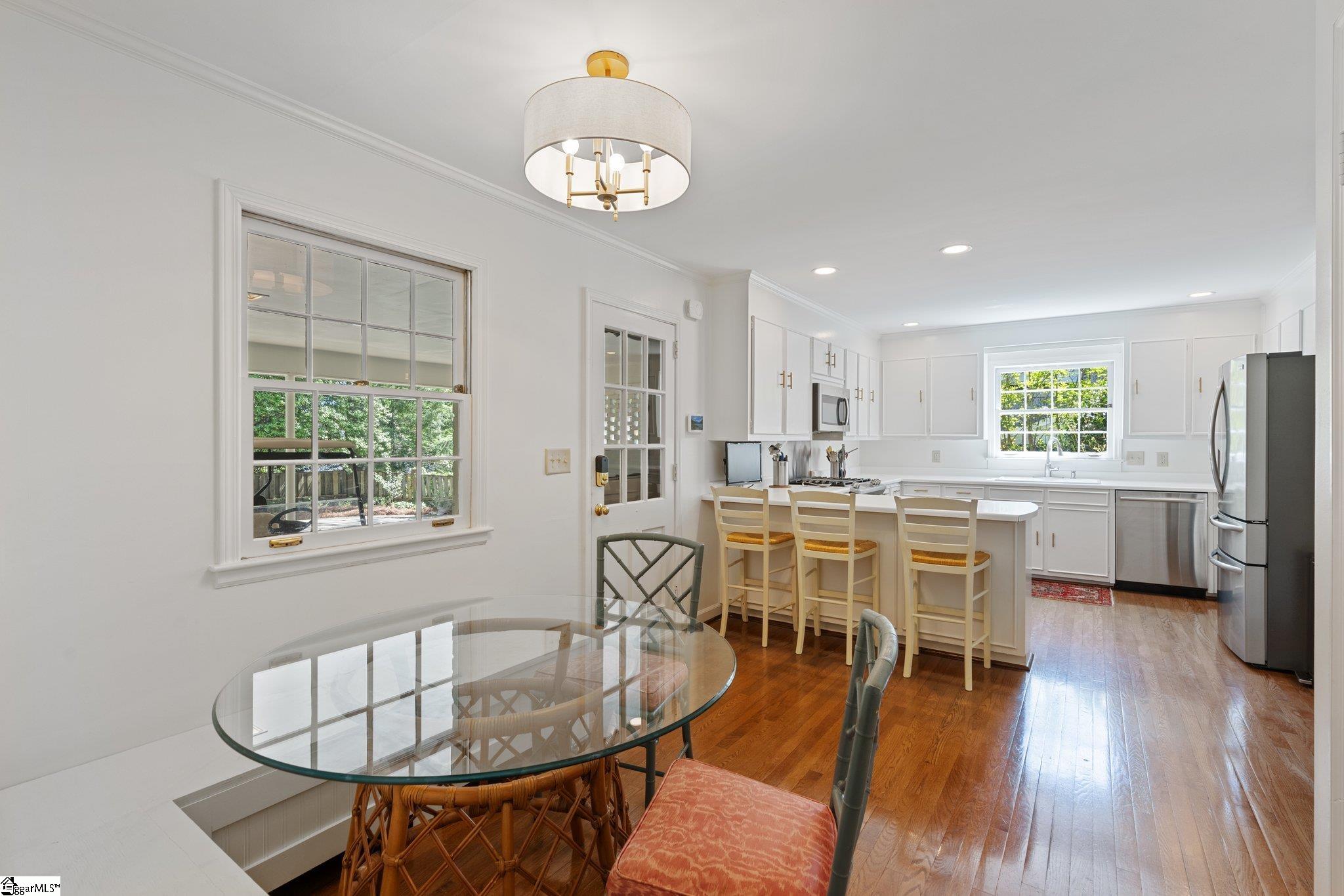 421 E Seven Oaks Drive