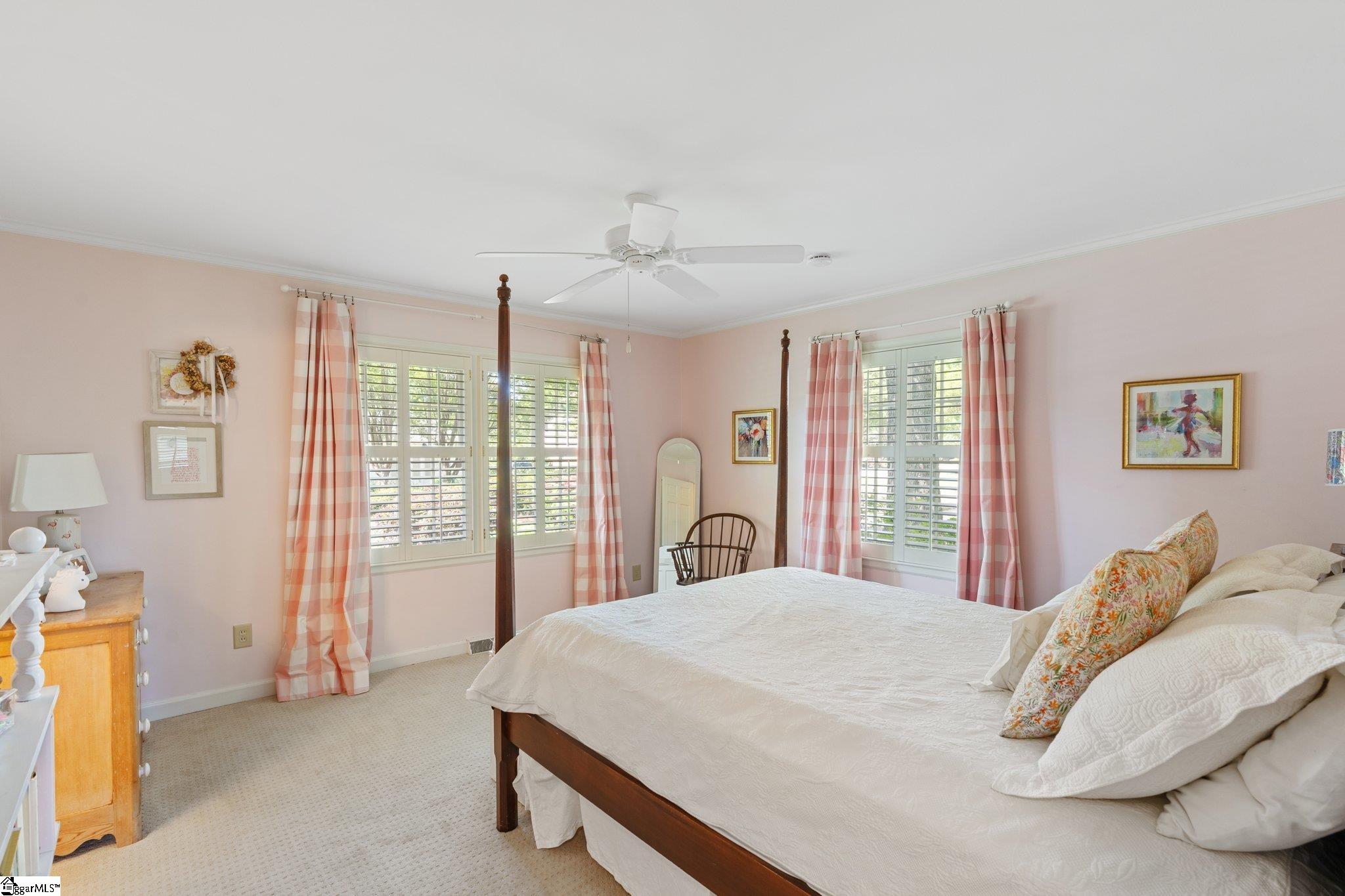 421 E Seven Oaks Drive