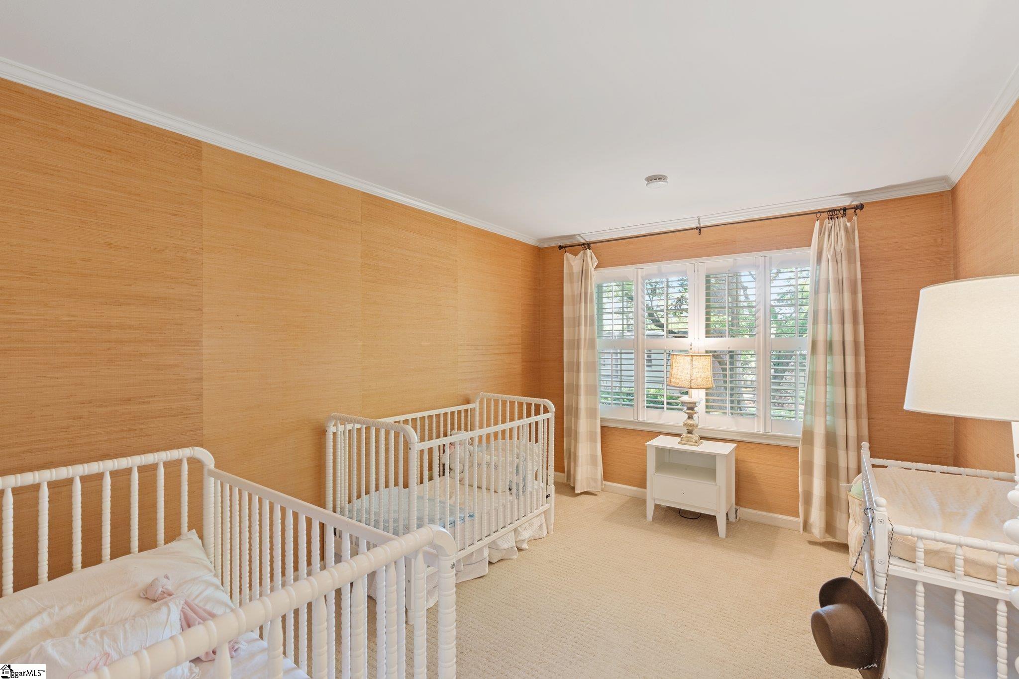 421 E Seven Oaks Drive