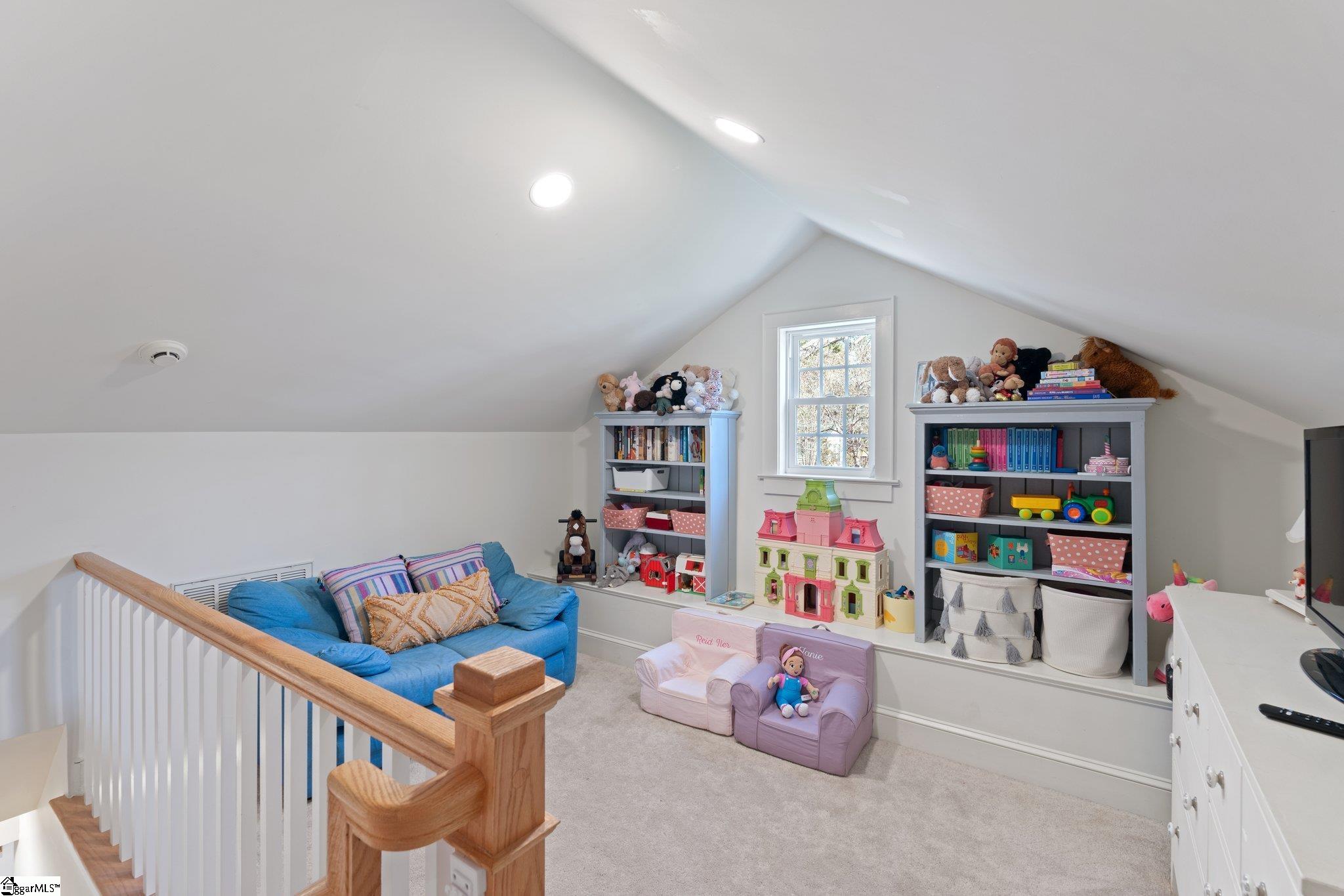 22 N Brookwood Drive