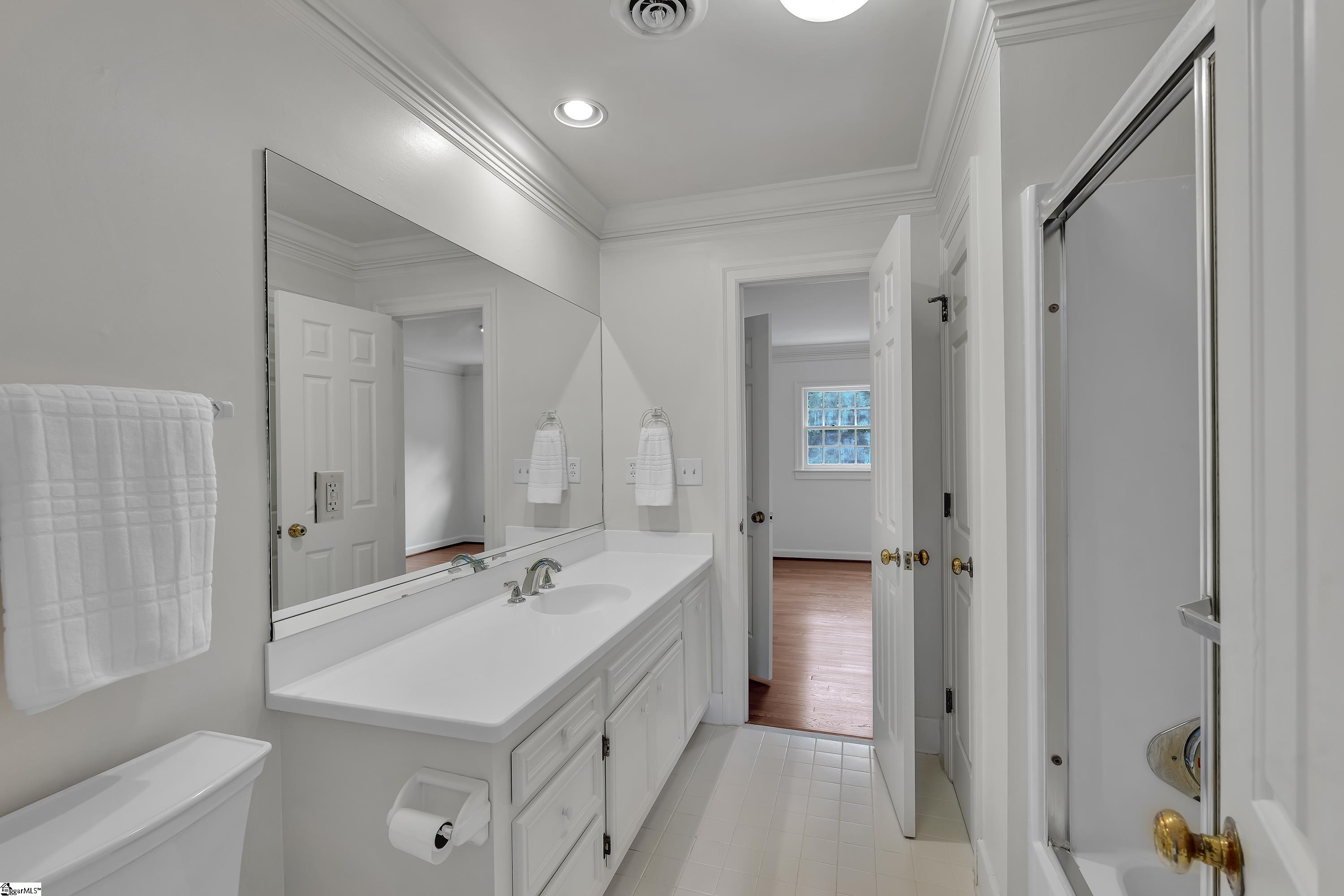 20 Hollow Hill Drive