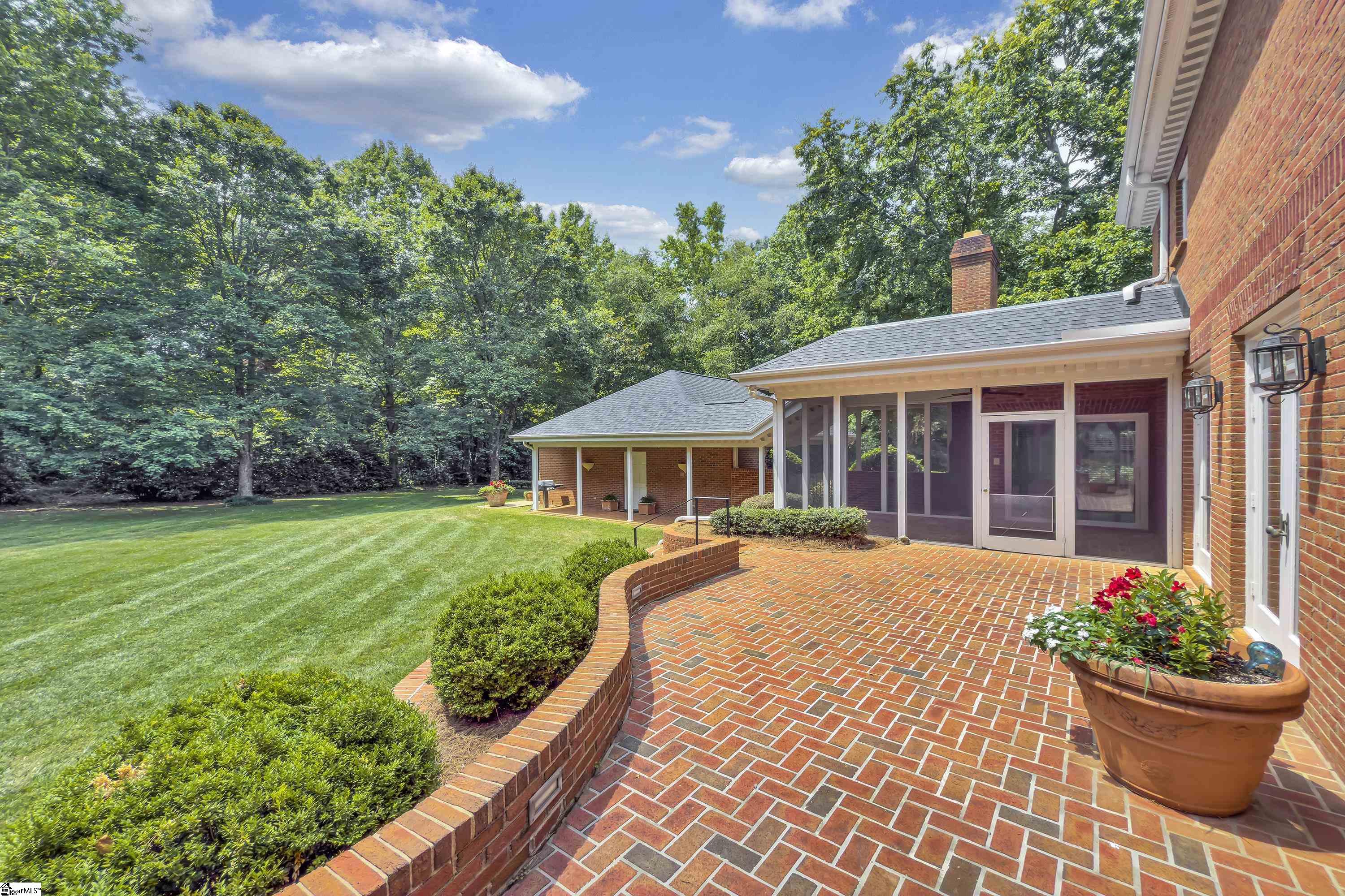 20 Hollow Hill Drive