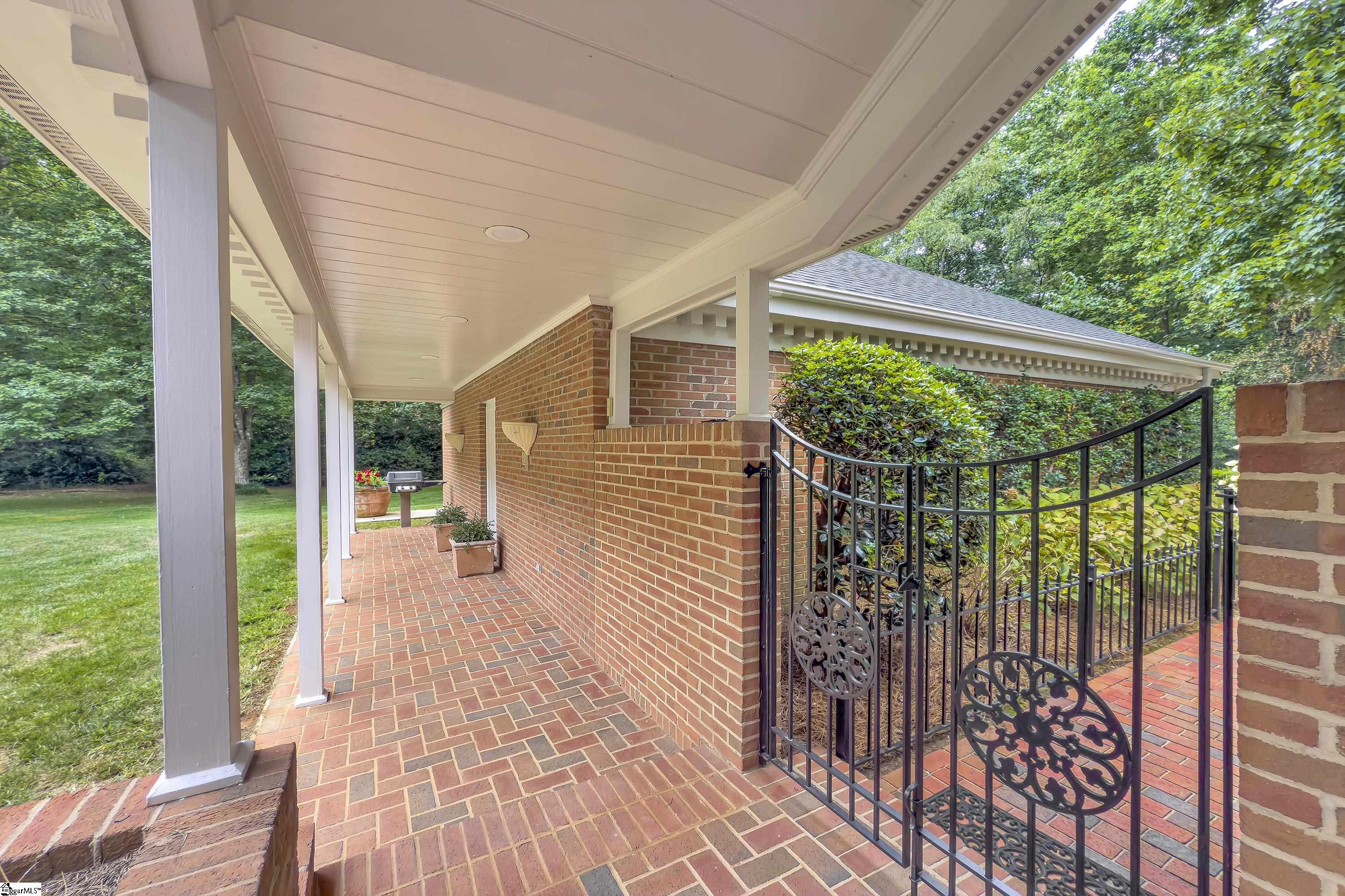 20 Hollow Hill Drive