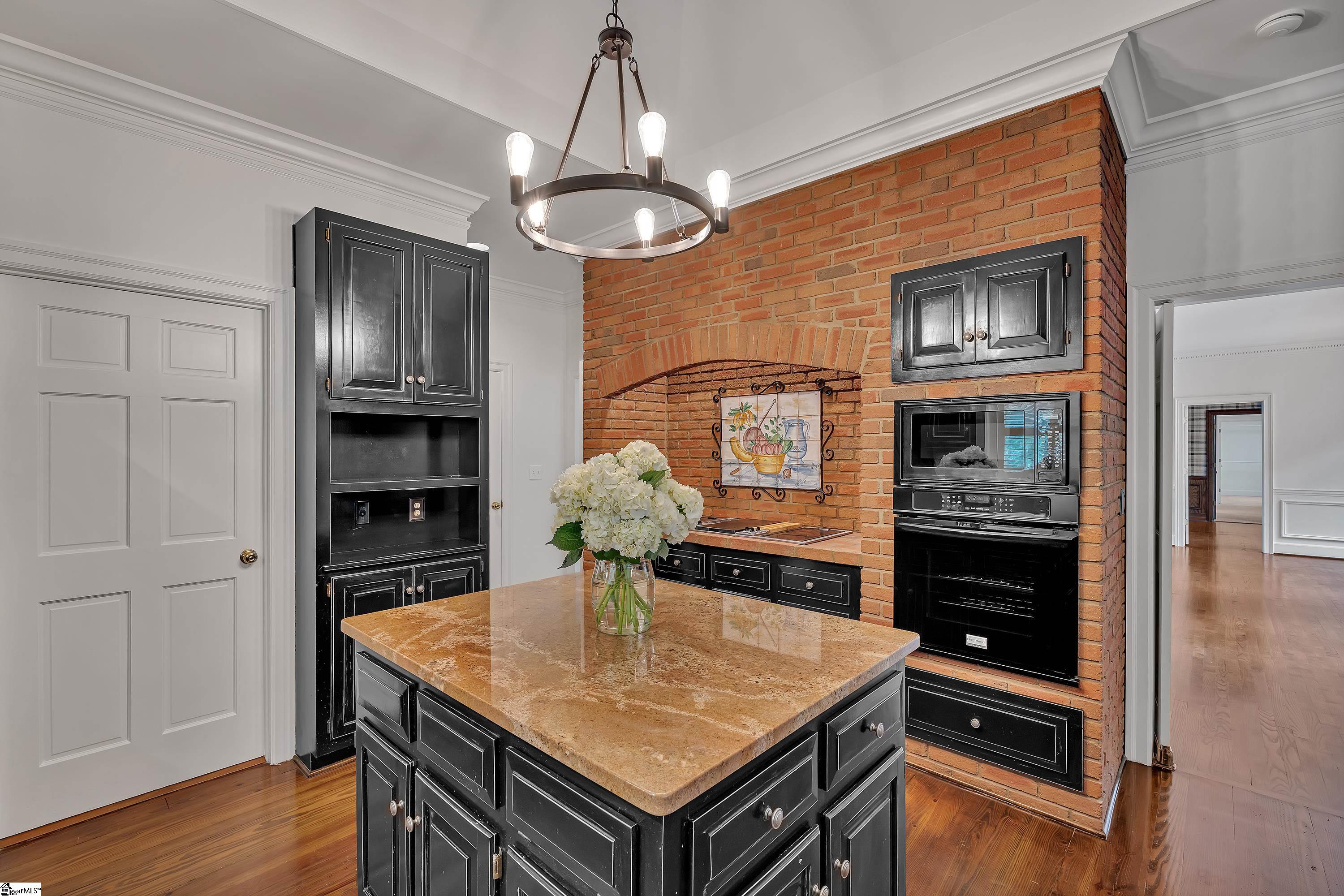 20 Hollow Hill Drive