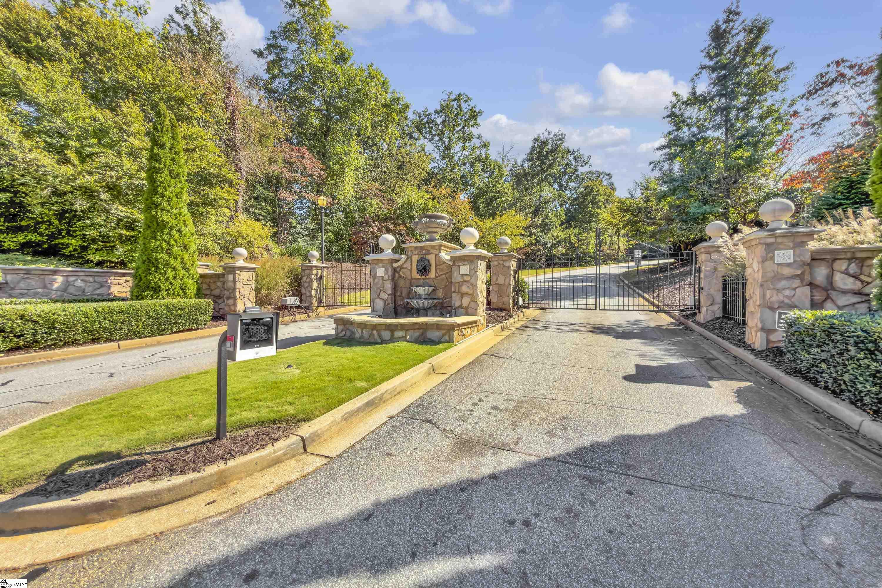 210 Lucca Drive, Greenville