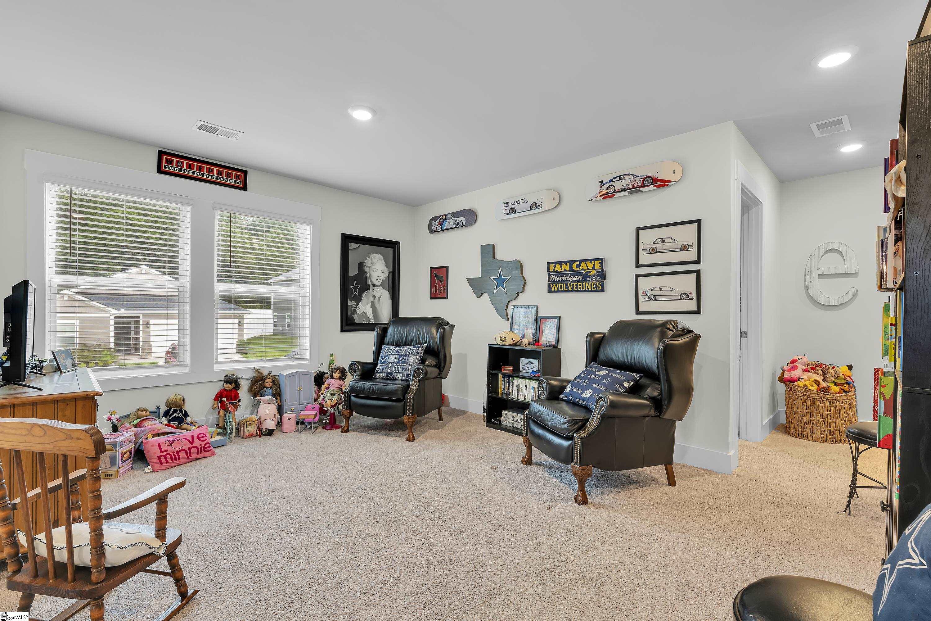 133 Hazelcroft Drive