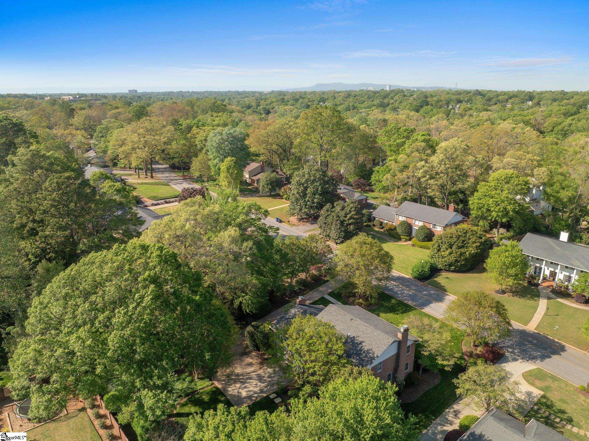 416 E Seven Oaks Drive