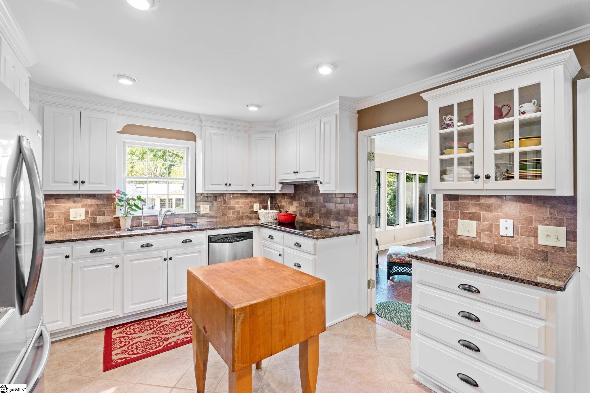 416 E Seven Oaks Drive