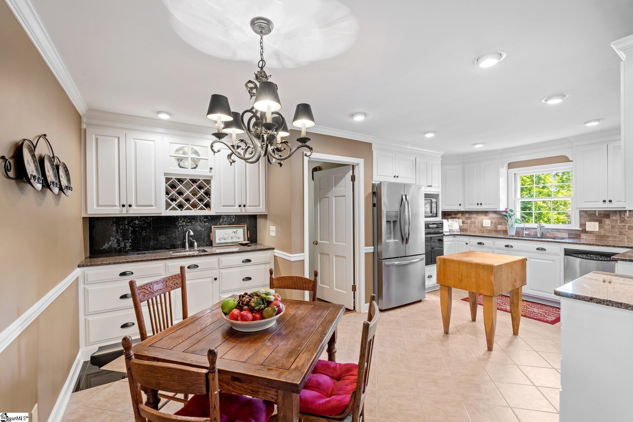 416 E Seven Oaks Drive