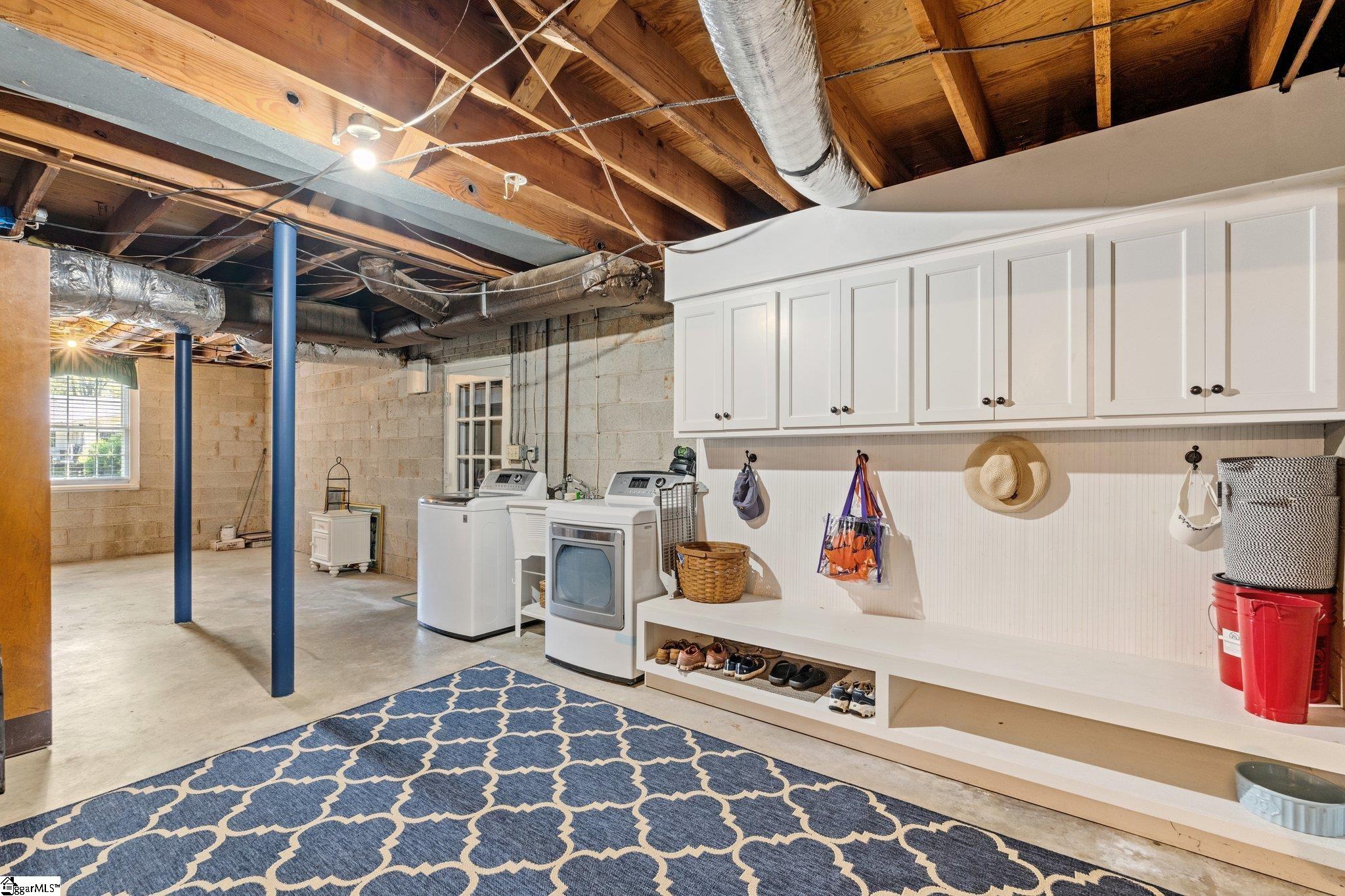 416 E Seven Oaks Drive