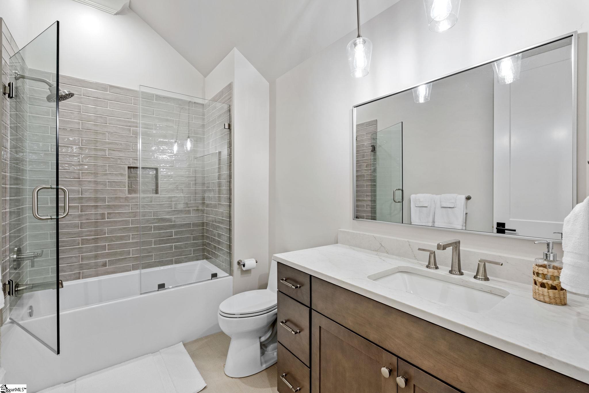 129 Mount Vista Avenue