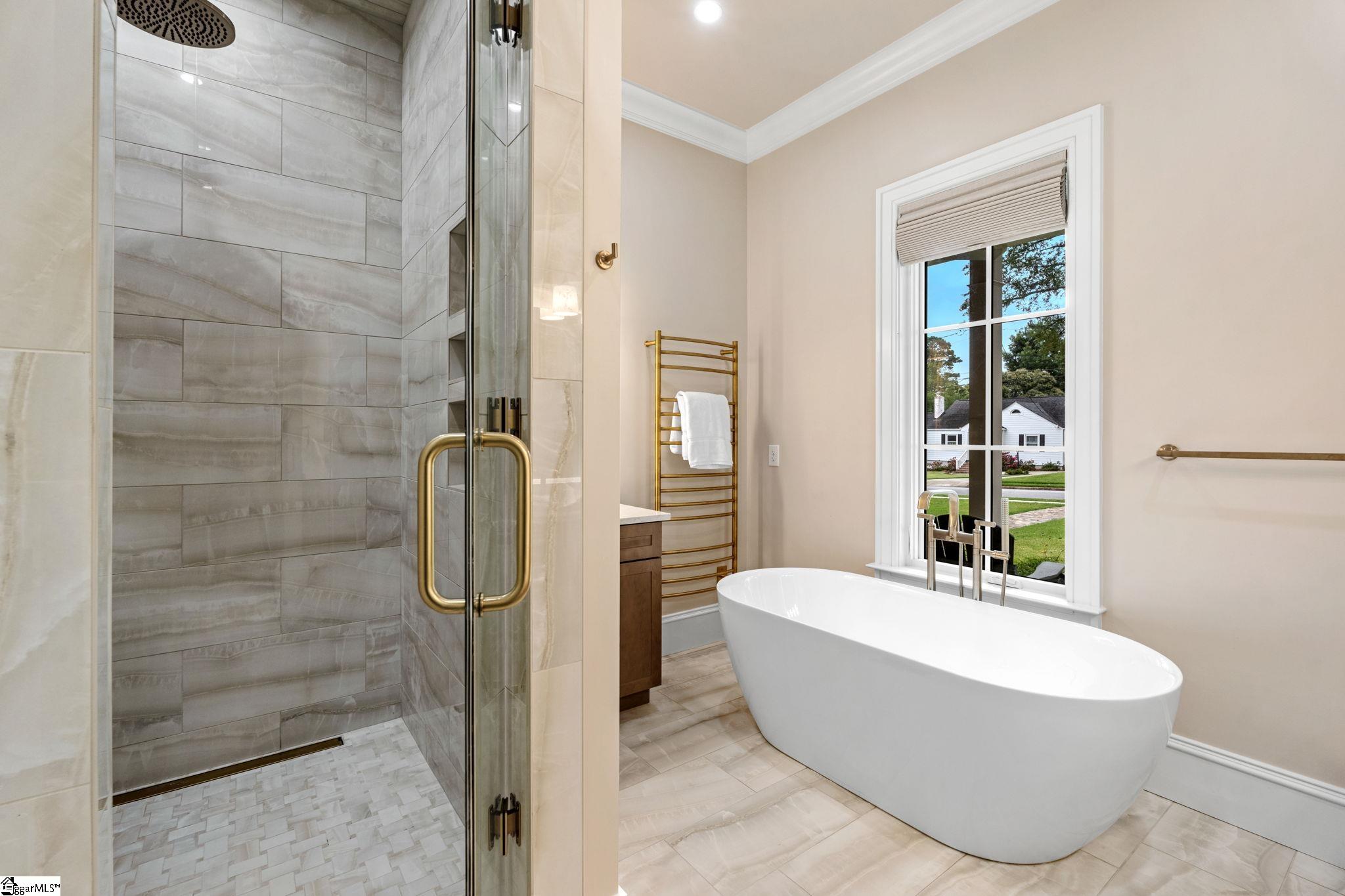 129 Mount Vista Avenue