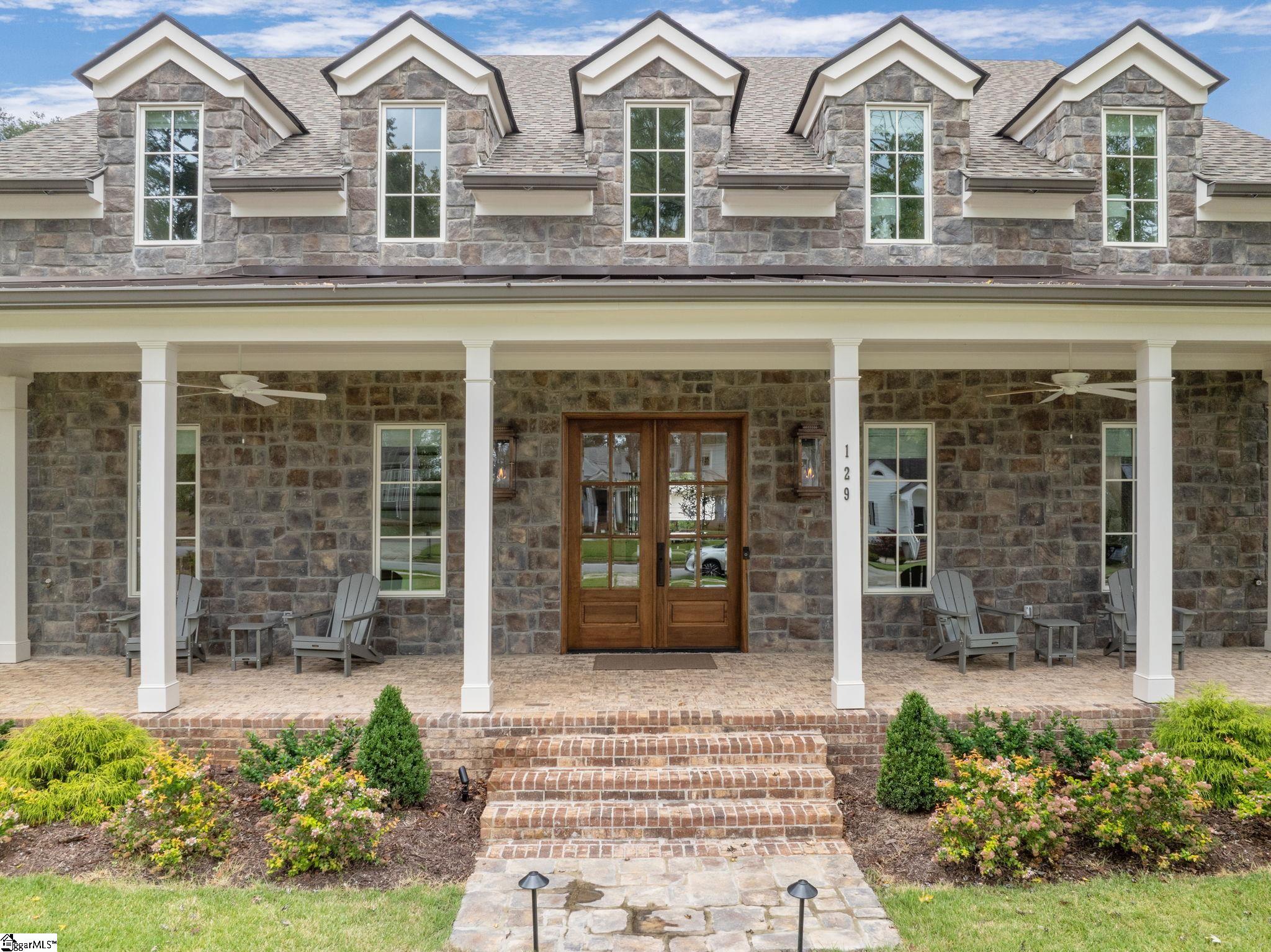 129 Mount Vista Avenue