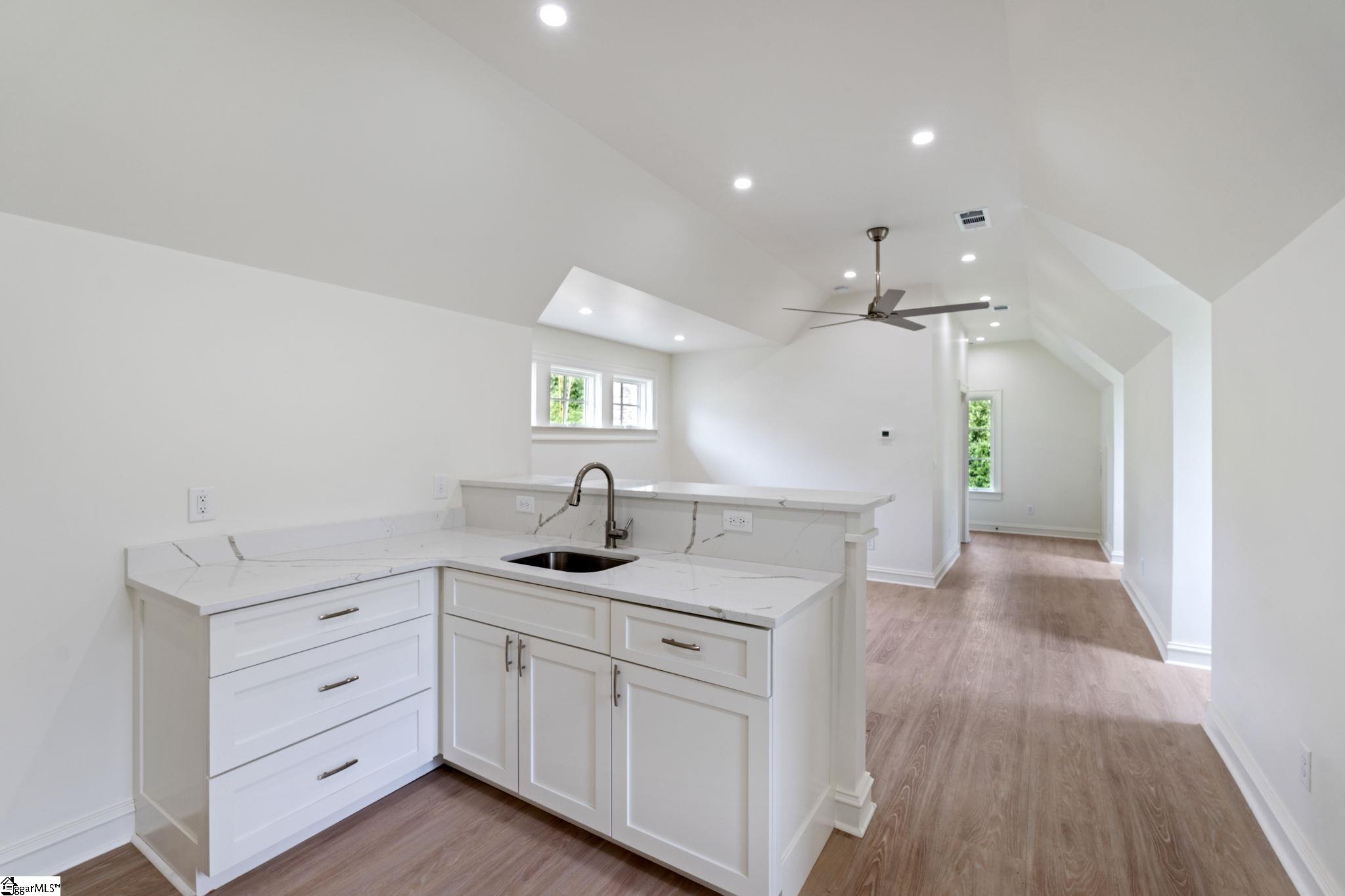 129 Mount Vista Avenue