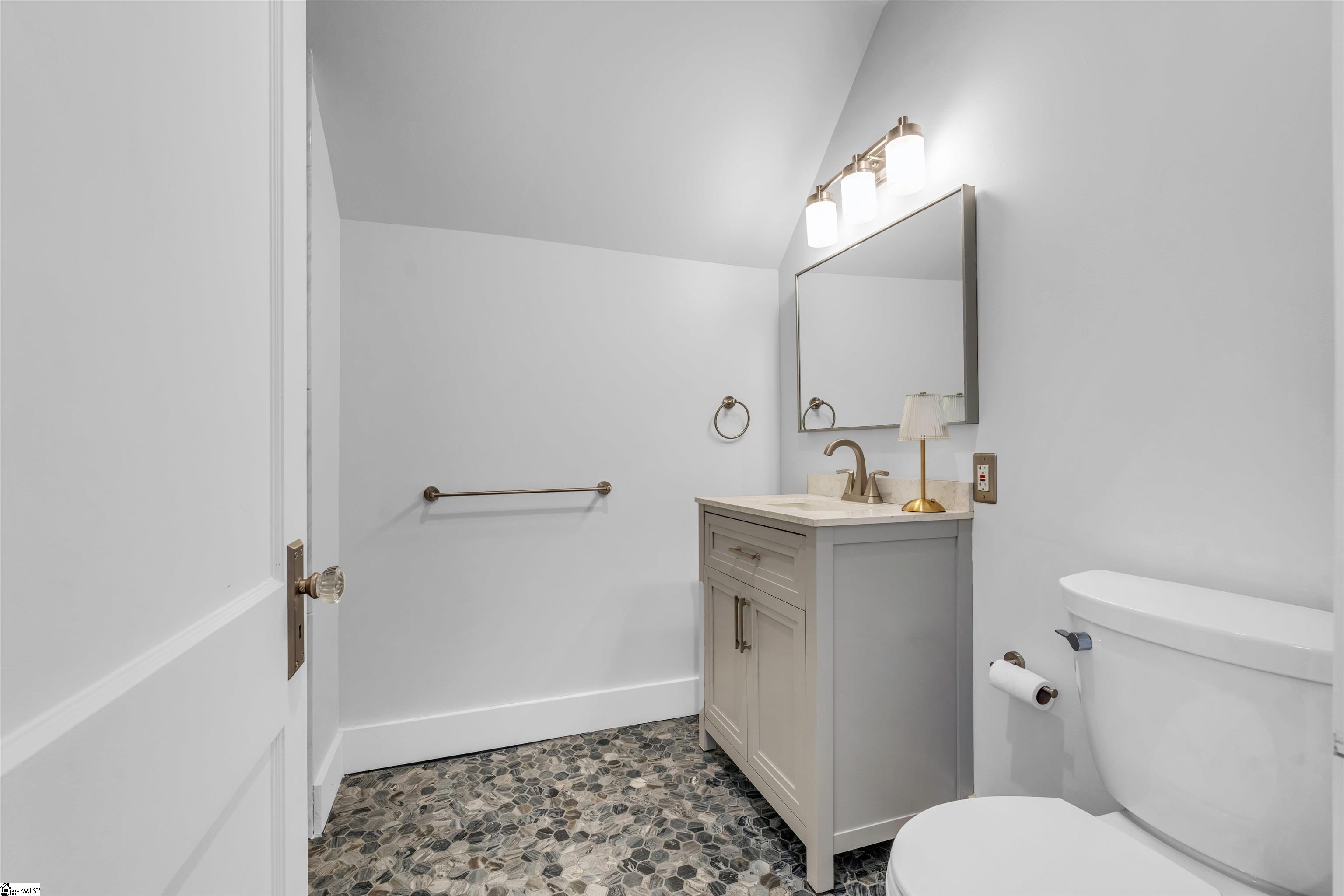 209 Cleveland Street