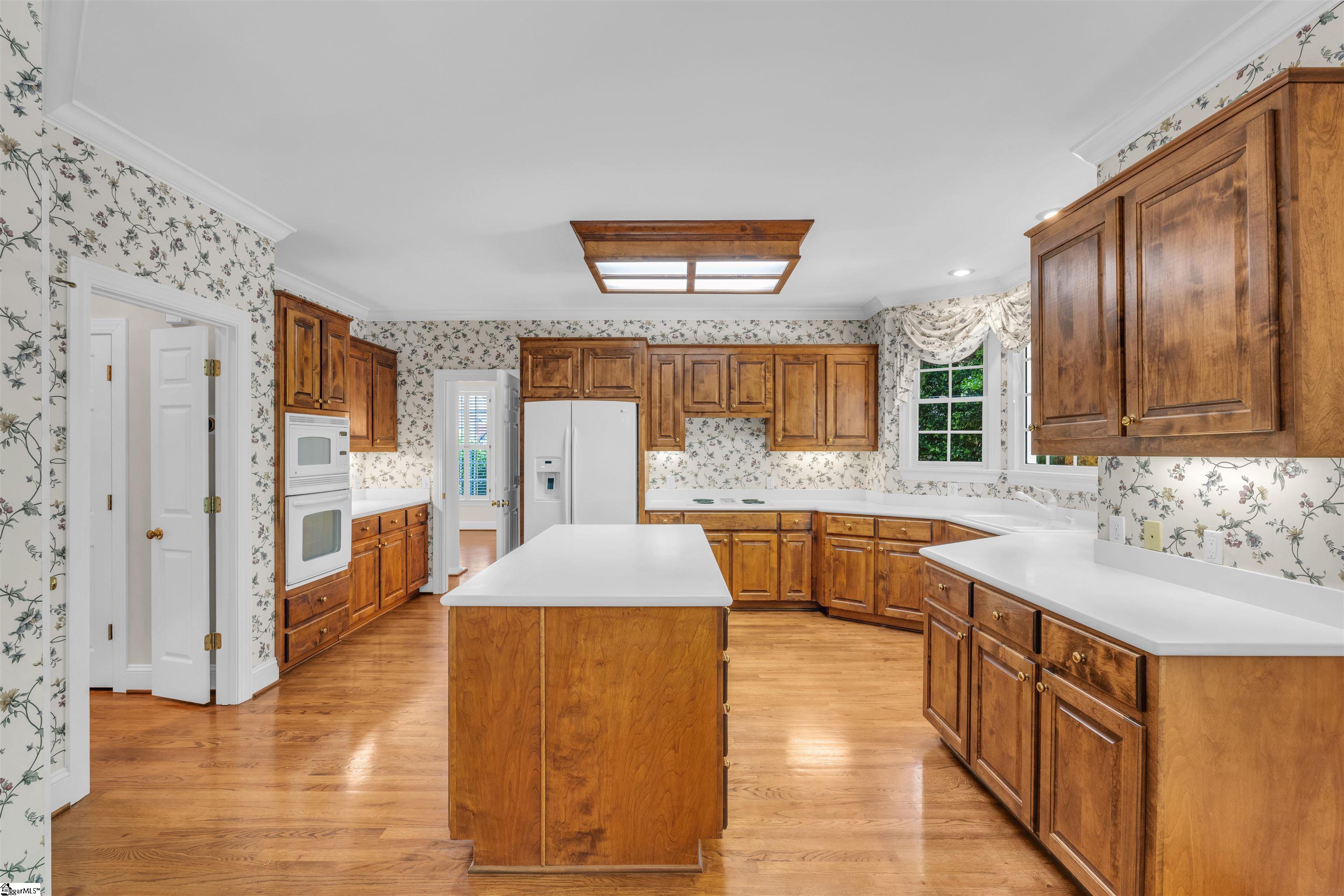 305 Golden Wings Way