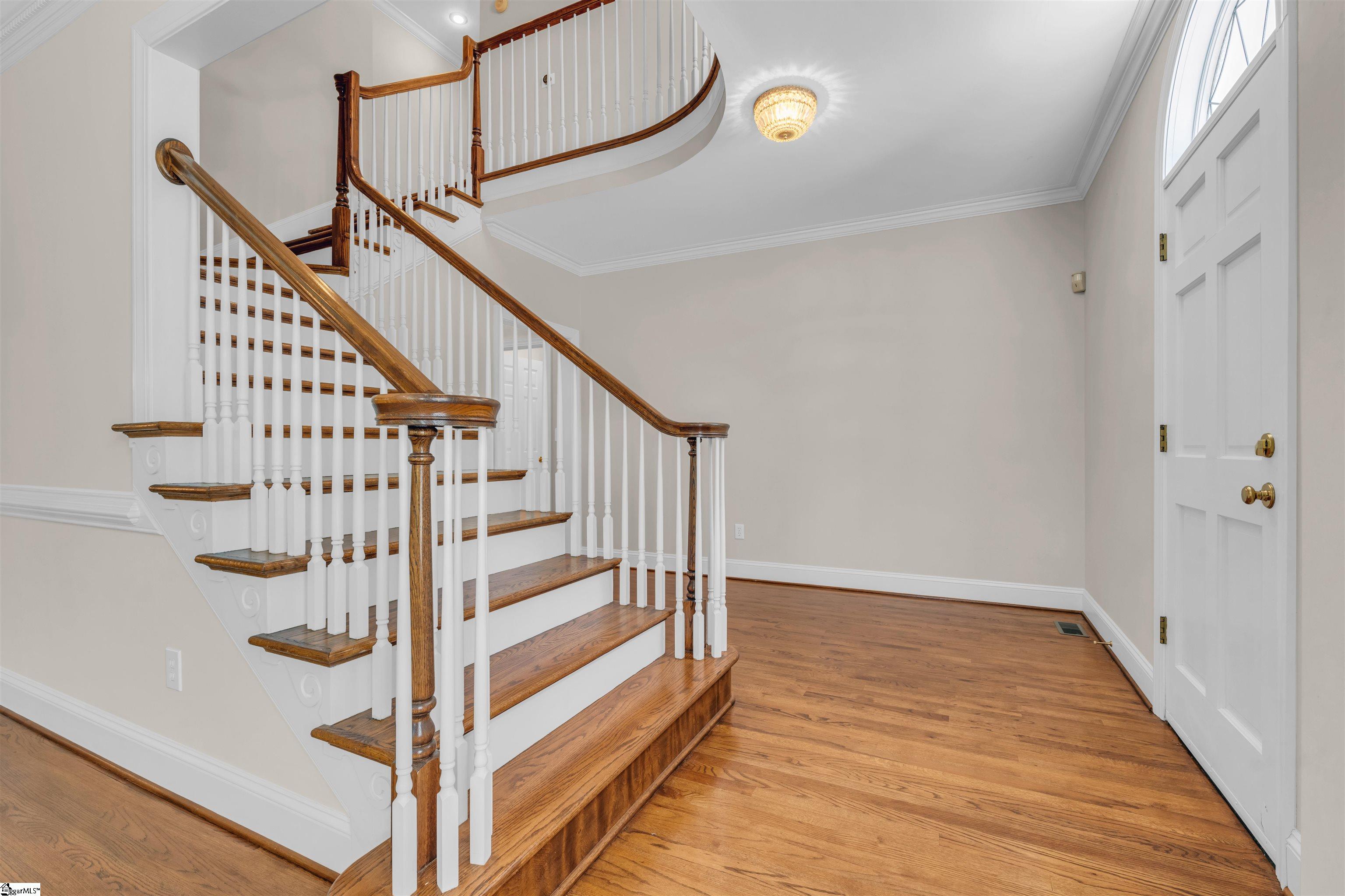 305 Golden Wings Way