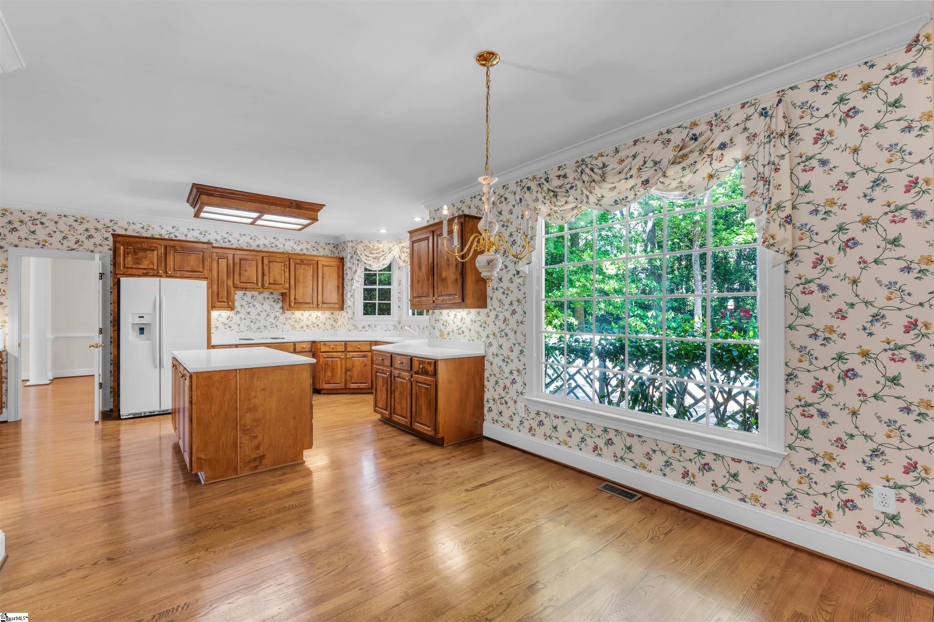 305 Golden Wings Way